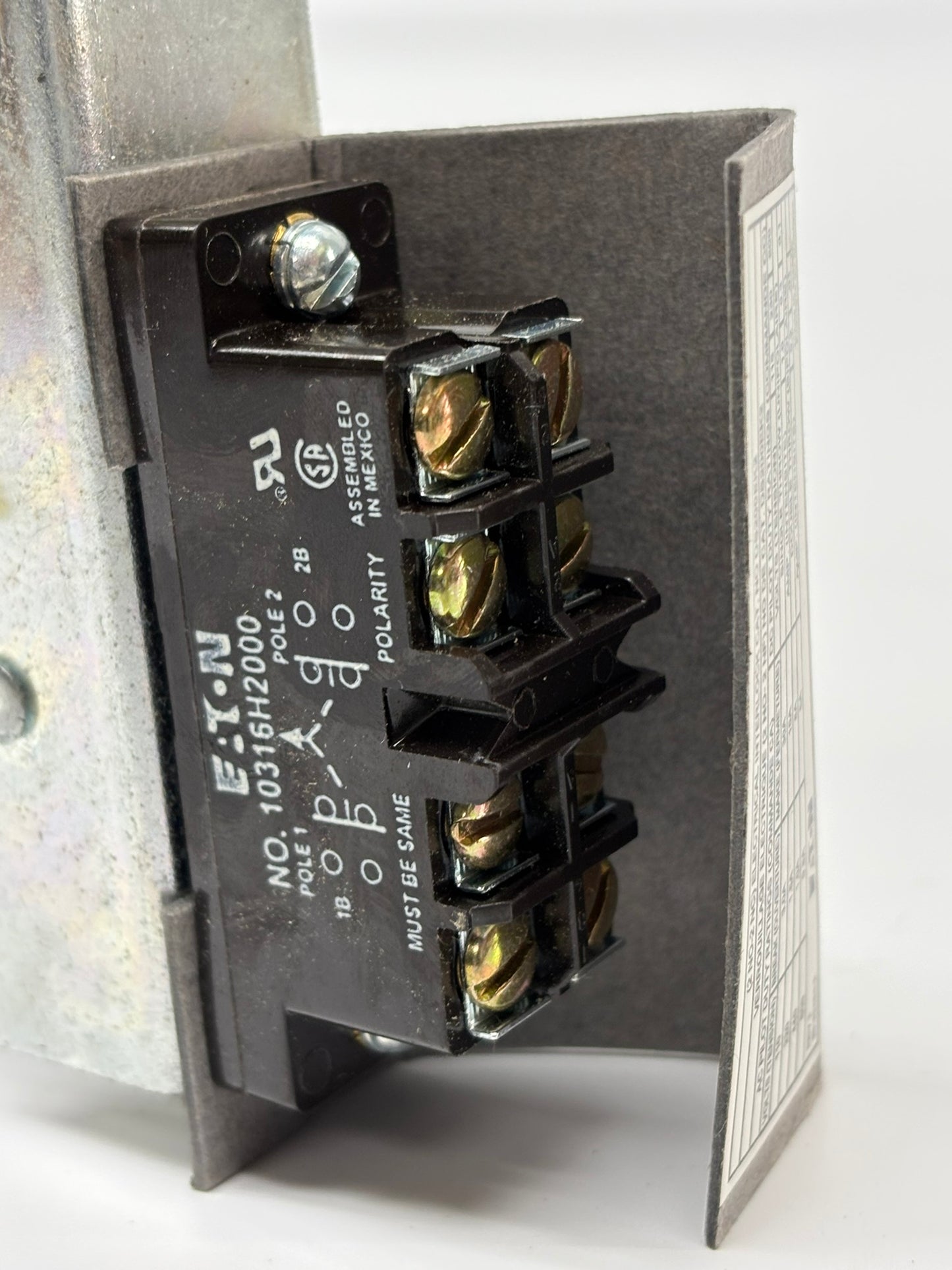 Eaton (DS200EK2) 30-100A Heavy Duty Double Throw Switch, Industrial Use