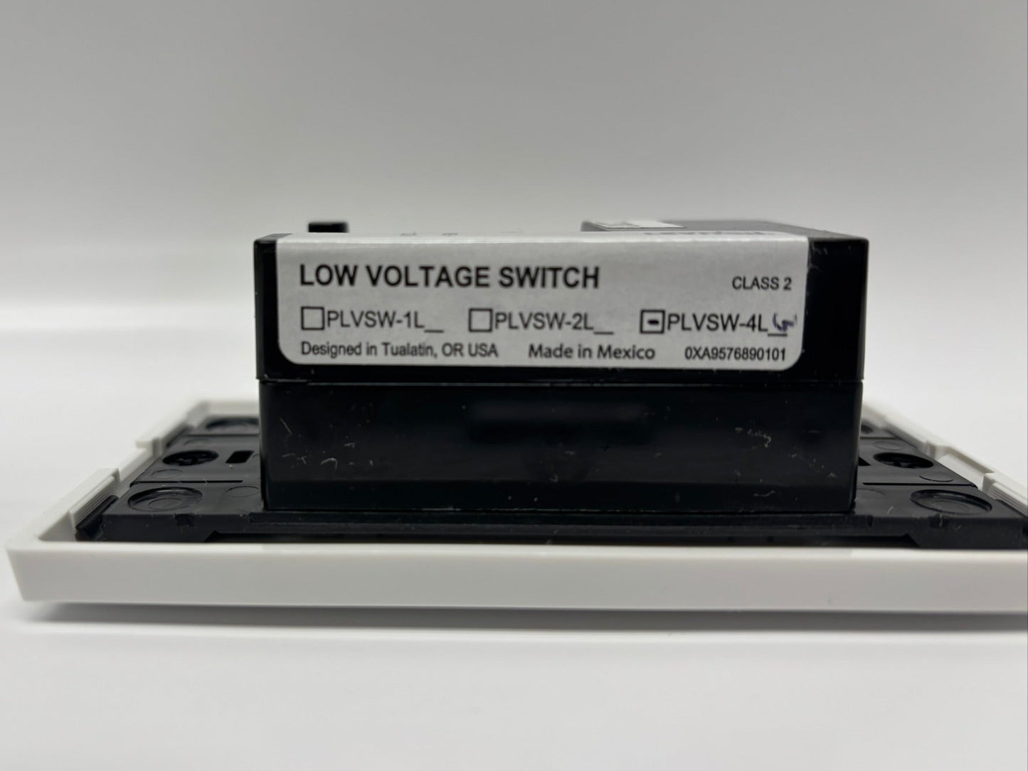 Leviton PLVSW-4LW, Keypad, 4 Button, ON/OFF, Controller
