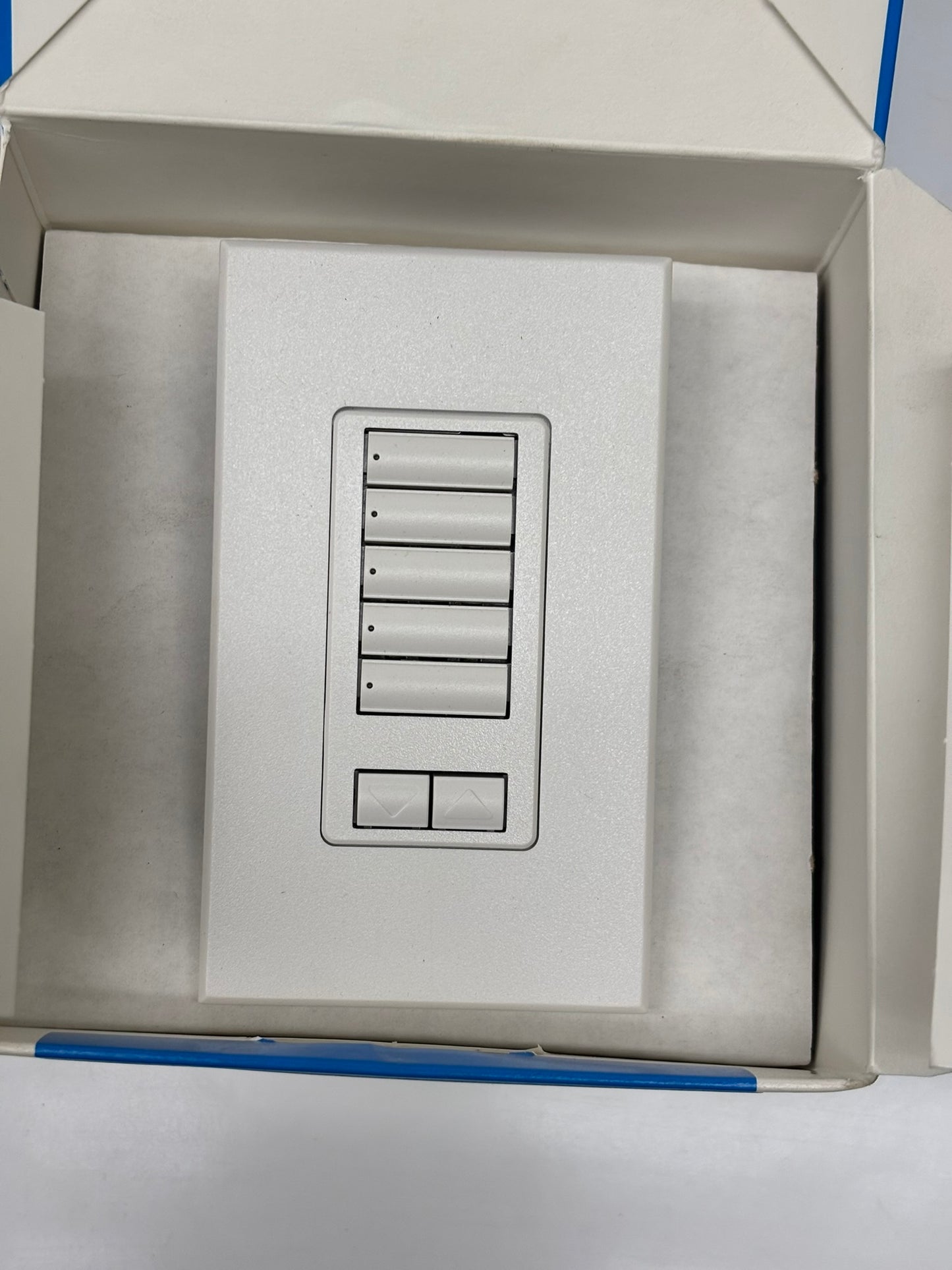 Lutron (QSWS2-5BRLI-WH) 5-Button Wireless Keypad, White