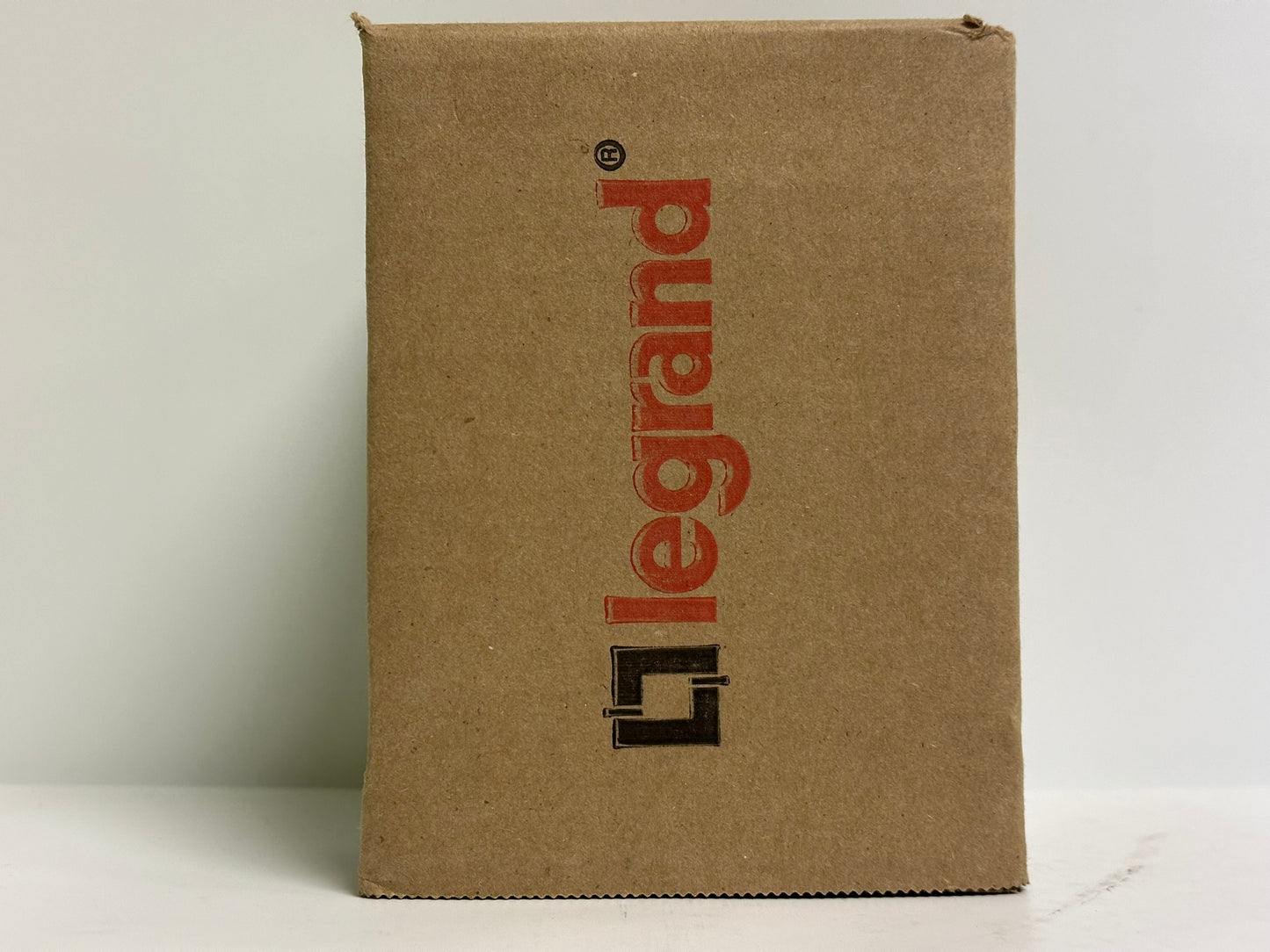 10 PK Legrand Wiremold (68B) Blank 1/2-Gang Device Plate, 6AT/8AT Series