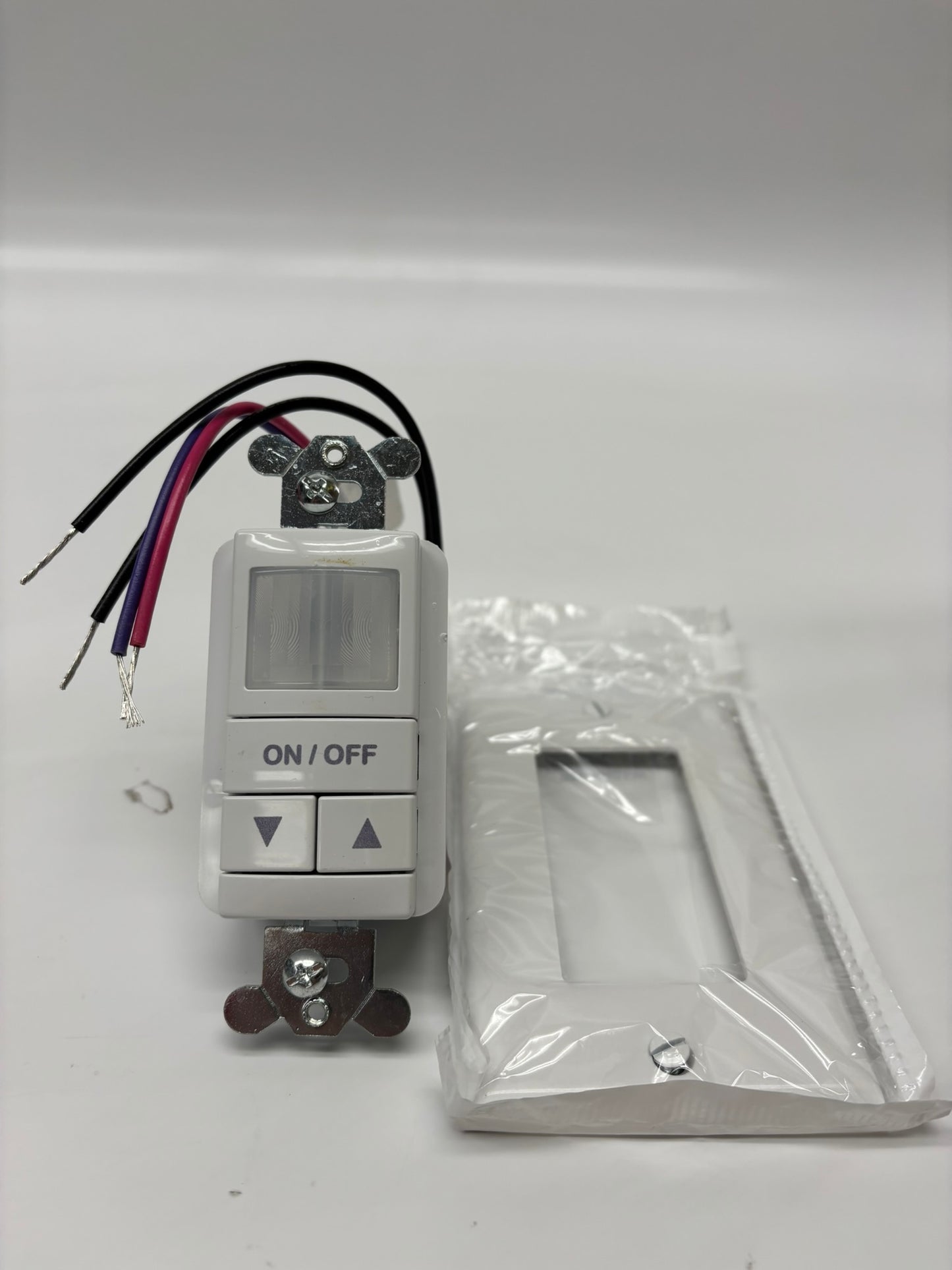 Acuity Controls Sensor Switch (WSX-D-WH), Occupancy Controlled Dimming, Wall Switch Sensor