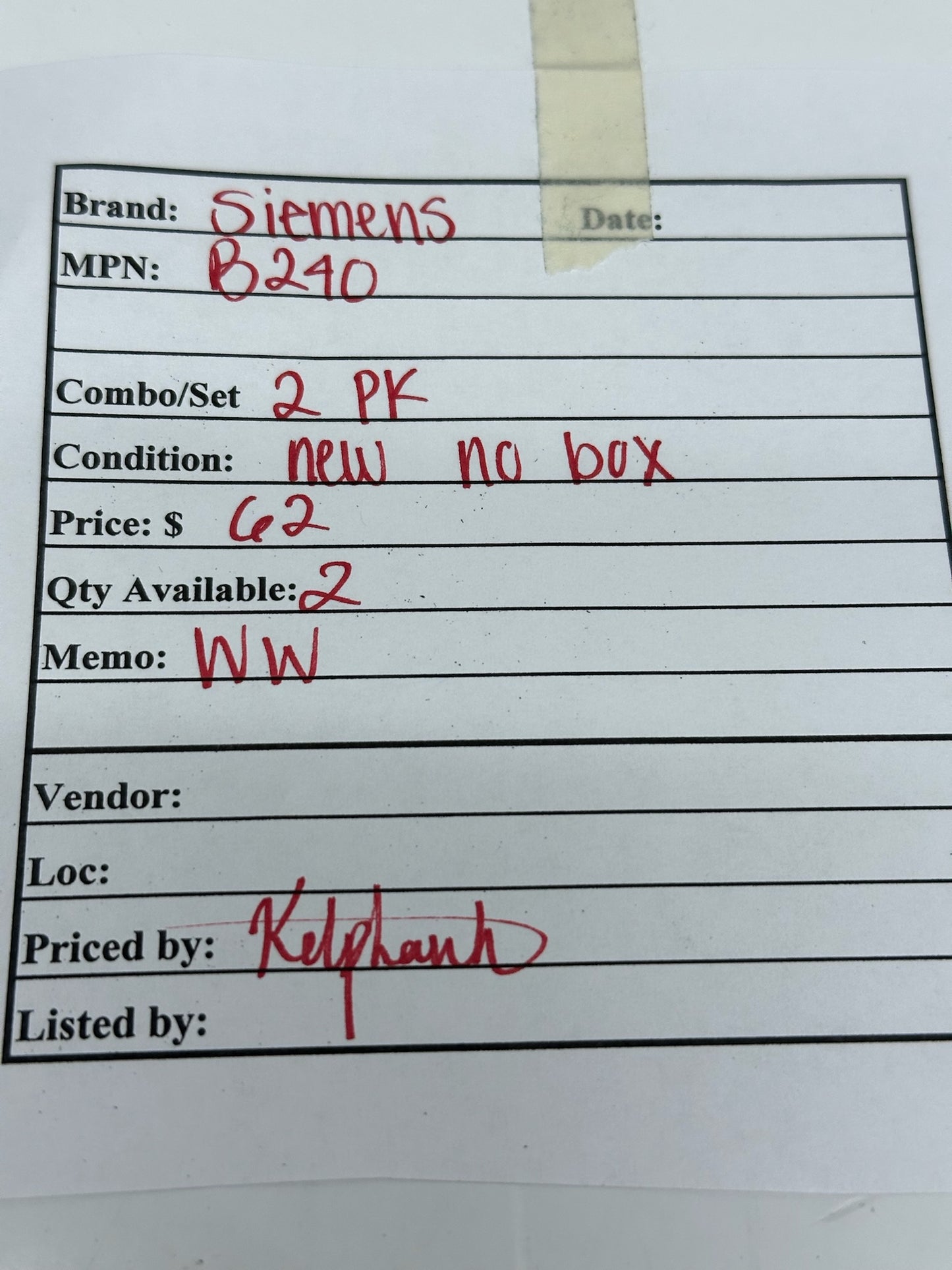 2 PK Siemens B240 40 A 120/240 V 2‑Pole Type BL Molded Case Circuit Breakers