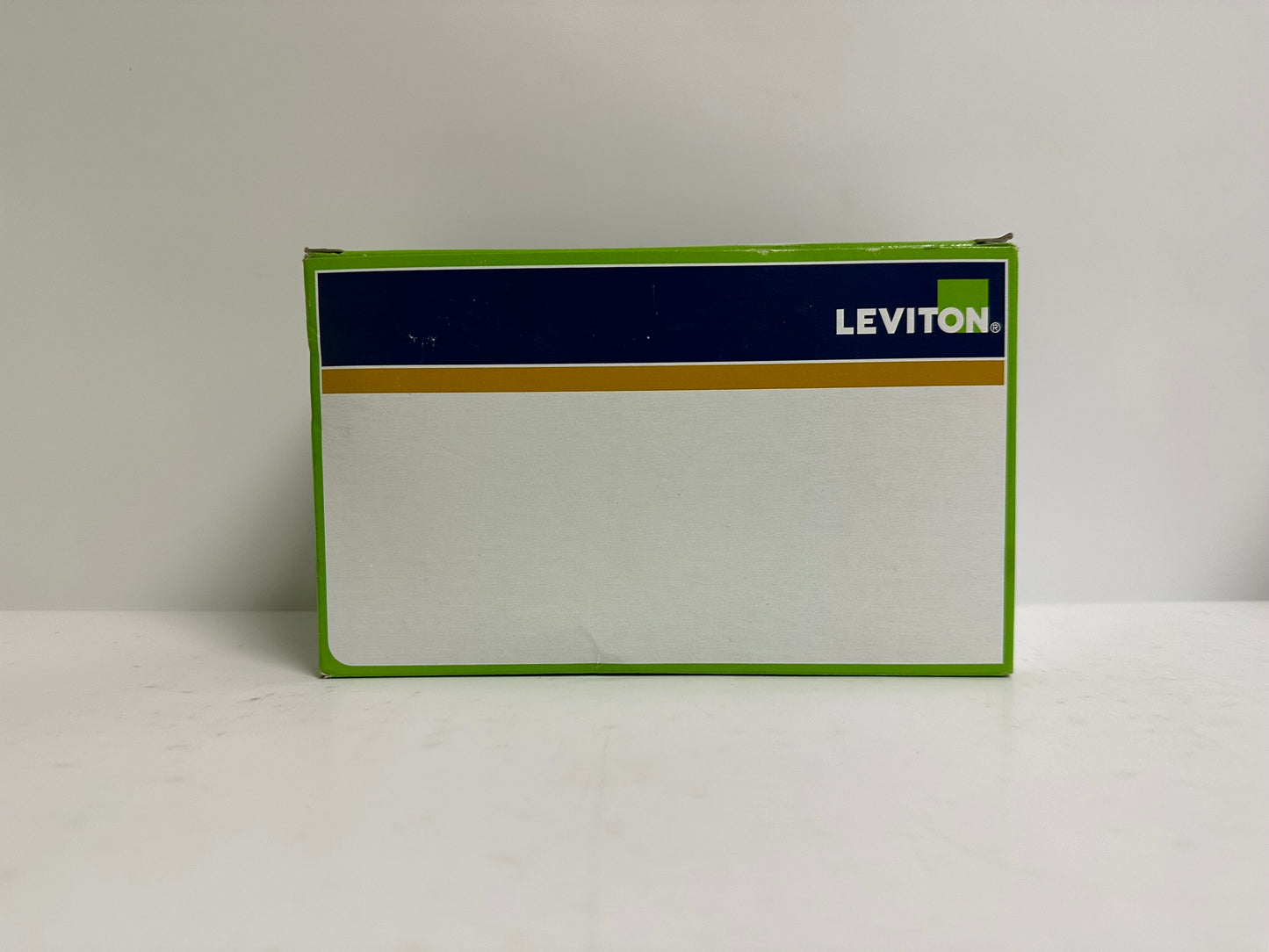 15 PK Leviton (TBR15-W) Body Duplex Receptacle, Straight Blade, Tamper Resistant
