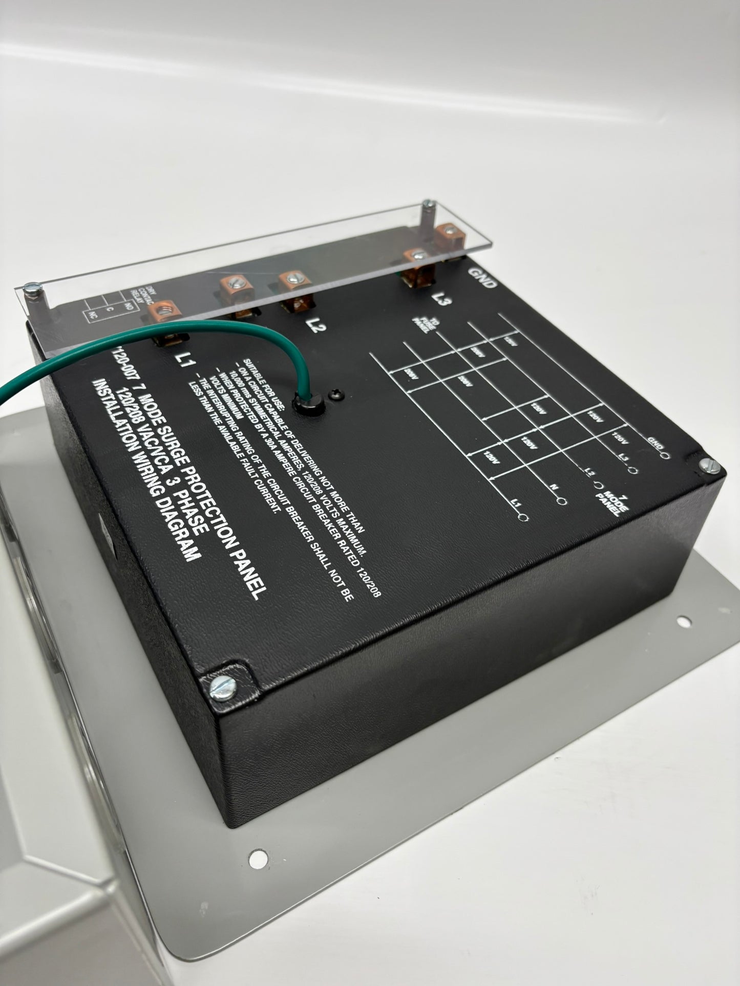 Leviton (47120-7) Surge Protector, 120/208V, 7-Mode, LED Diagnostics