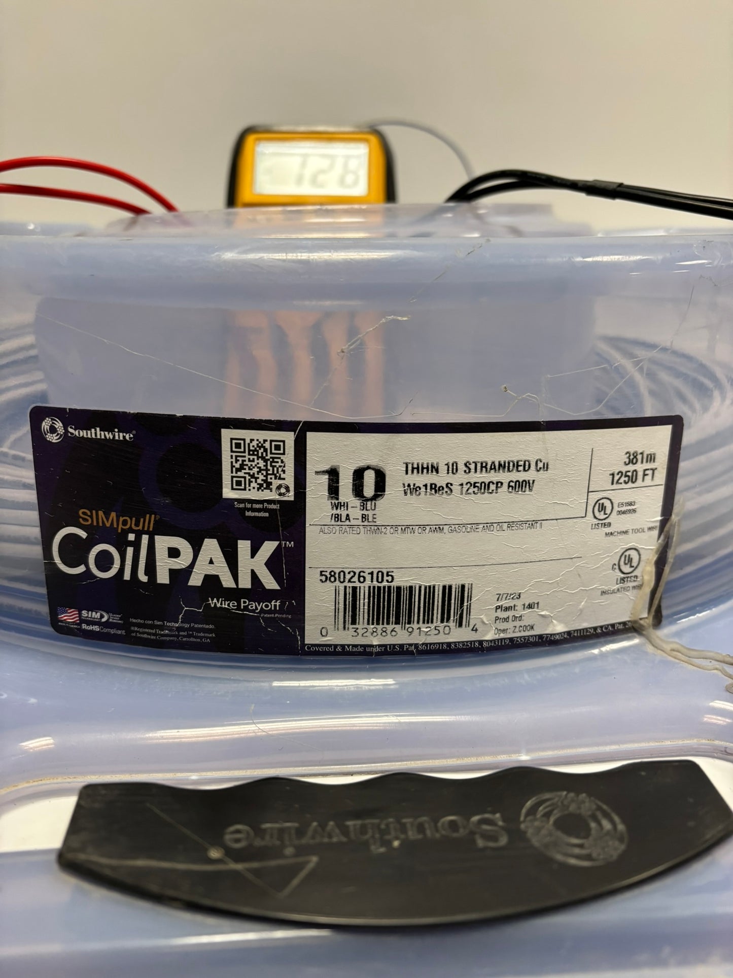 SouthWire CoilPAK 10 White Blue THHN 600V 416Ft 127m 58026105