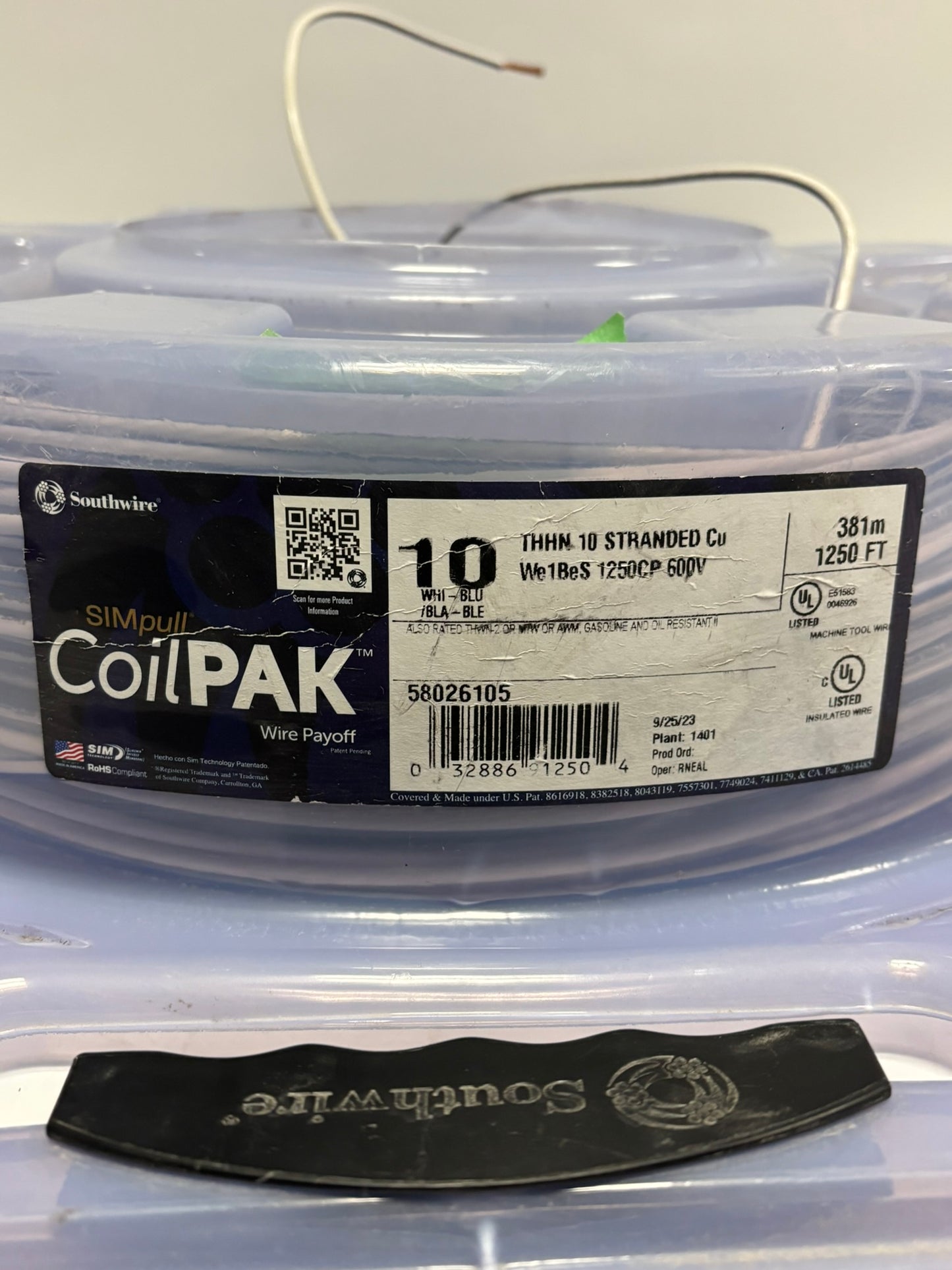 SouthWire CoilPAK 10 White Blue THHN 600V 1089Ft 332m 58026105