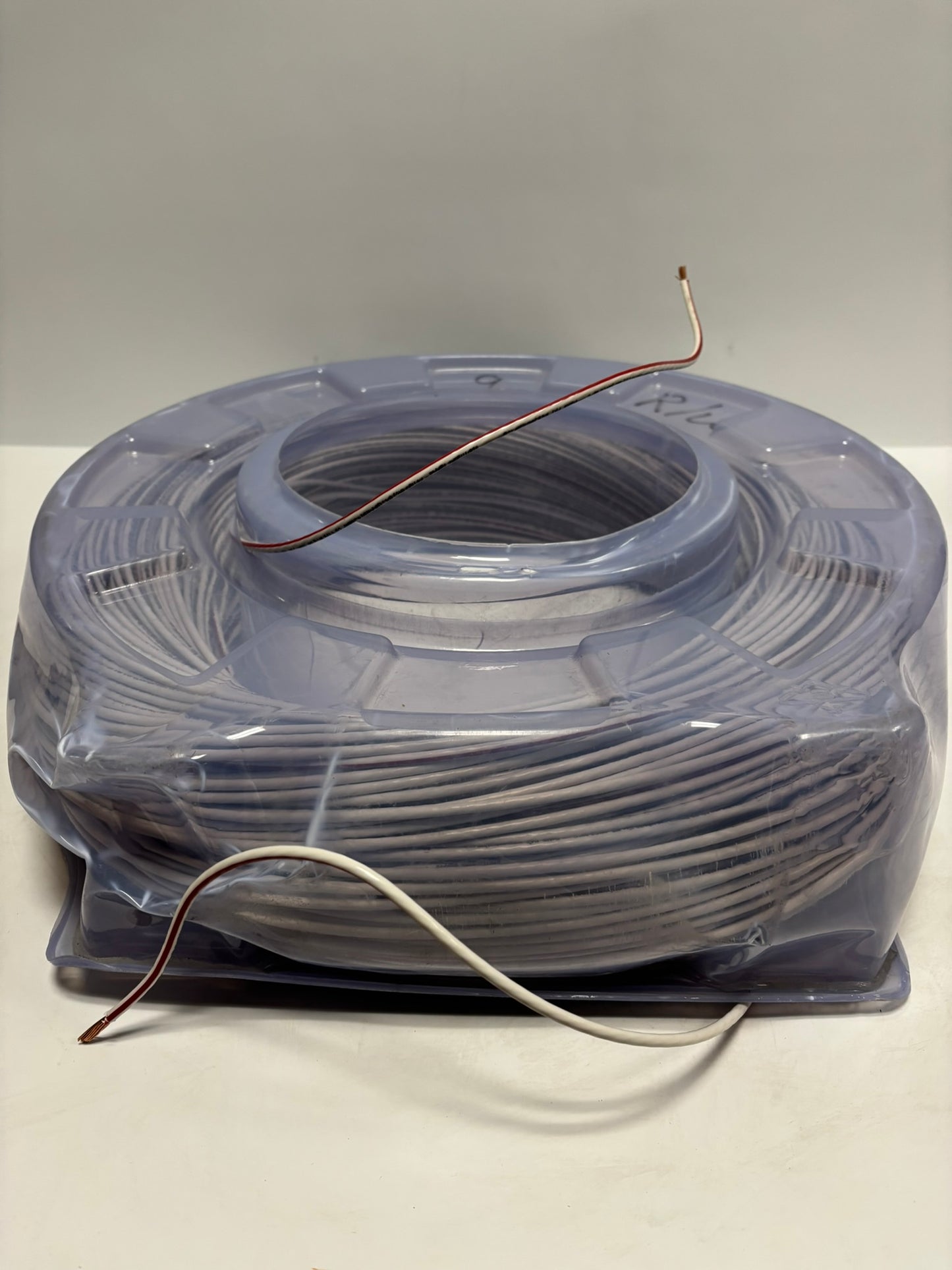 SouthWire CoilPAK 10 White Red THHN 600V 711Ft 217m 58026205