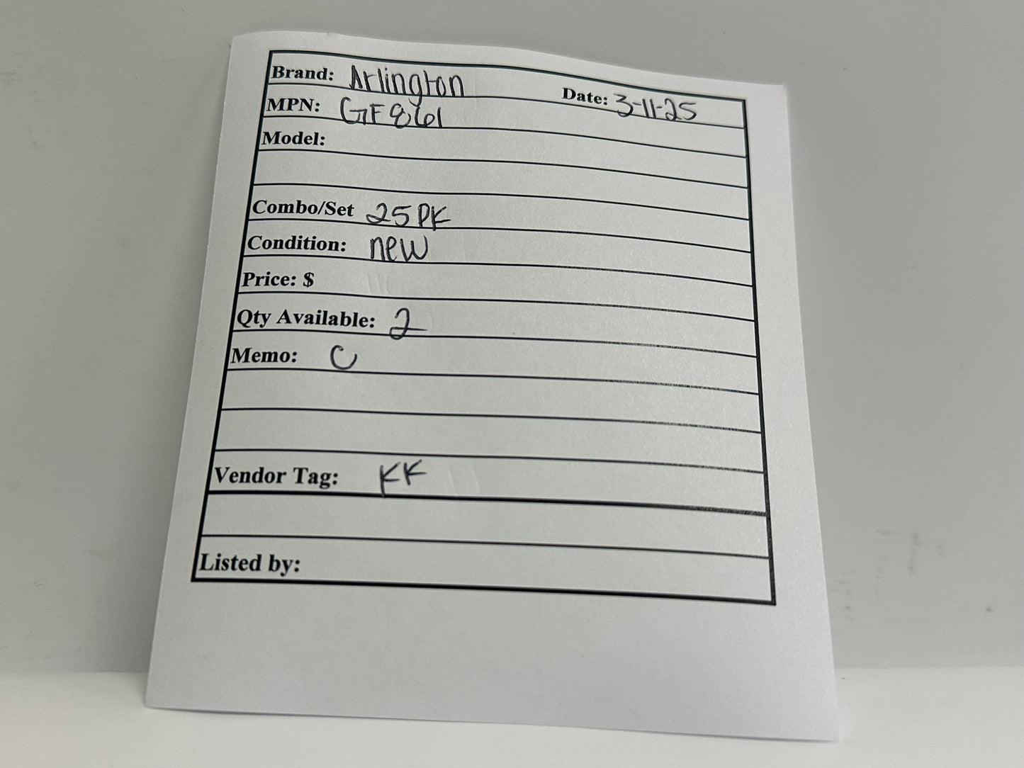 25 PK Arlington (GF861) 1/2"Combination Coupling EMT Compression To Screw