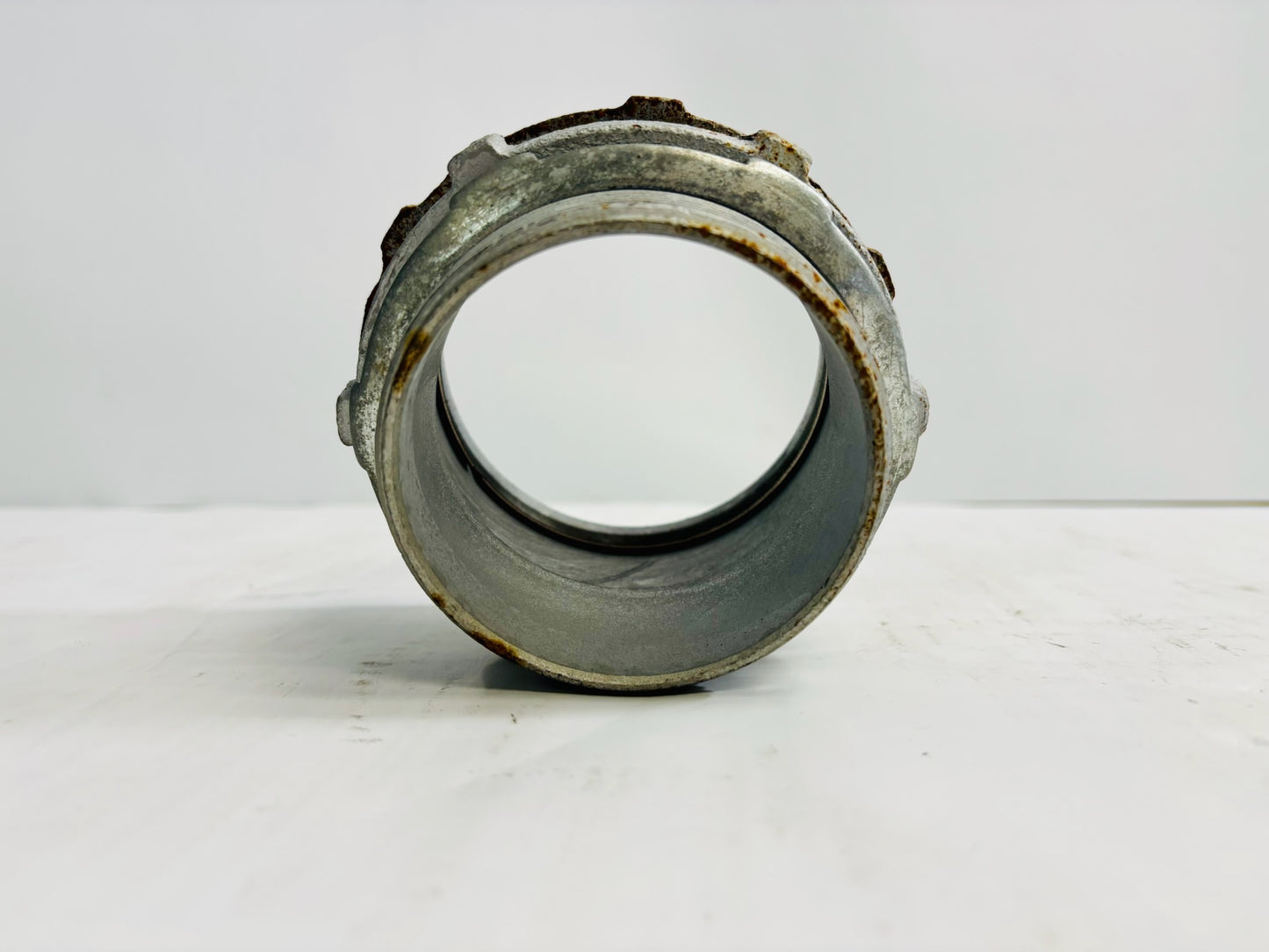 Hubbell Raco (1812) 3" Rigid/IMC Malleable Iron Straight Compression Connector