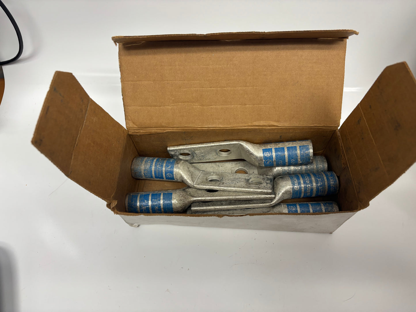 Case of 6 Burndy (YA322N) Two Hole Lug Compression Connector 400 kcmil