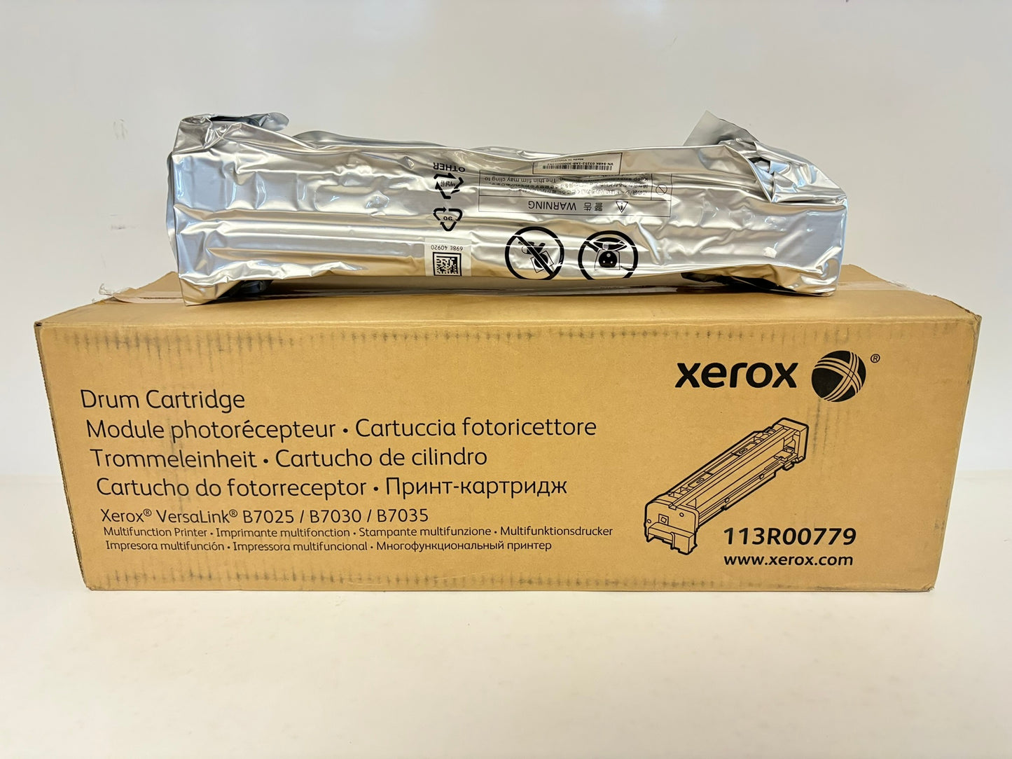 New Open OEM Xerox B7025,B7030,B7035 Drum Cartridge (113R00779) Same Day Ship