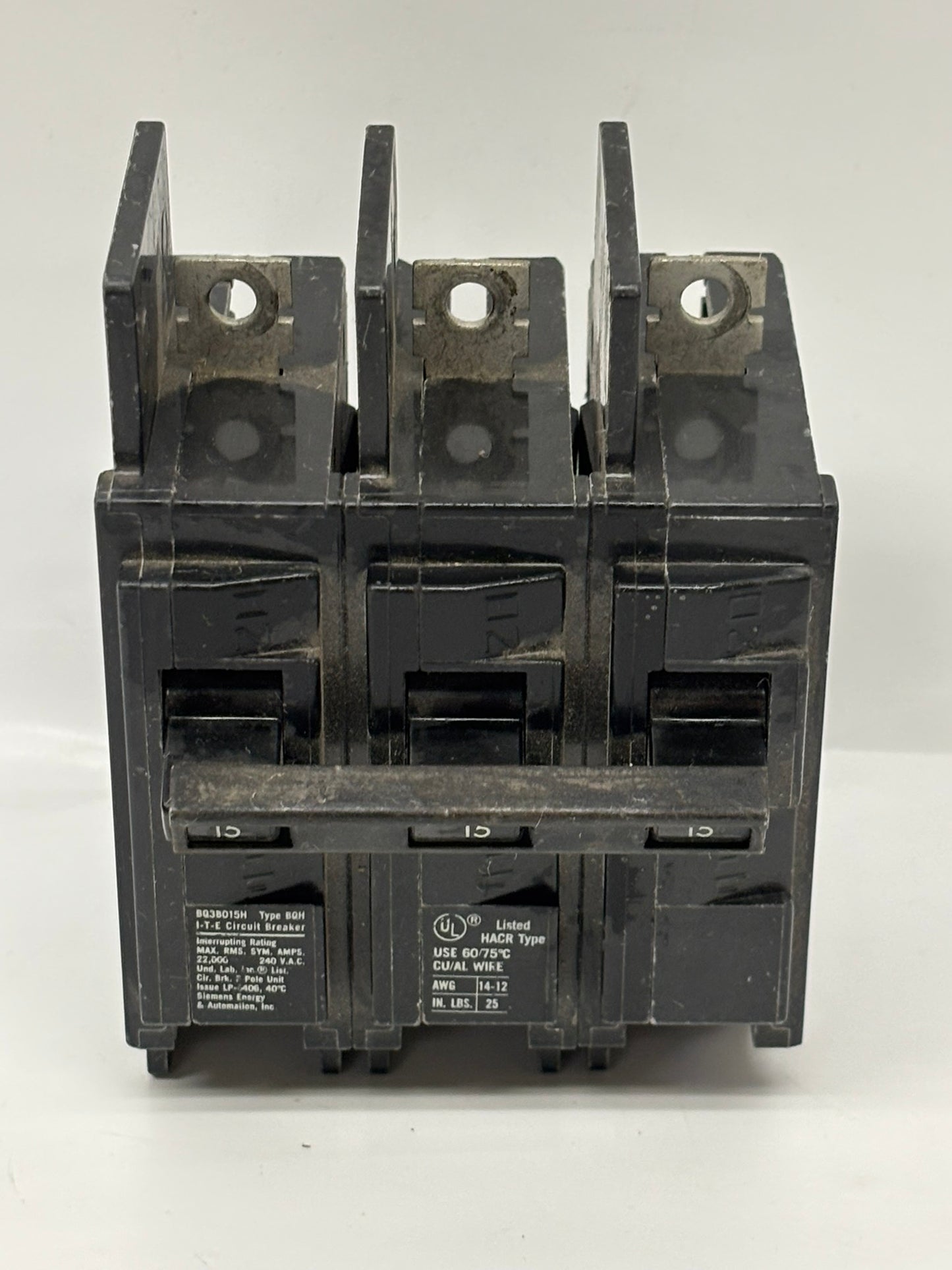 BQ3B015H Siemens Bolt-on 240VACV 15A 3 pole circuit breaker 22kA@240V