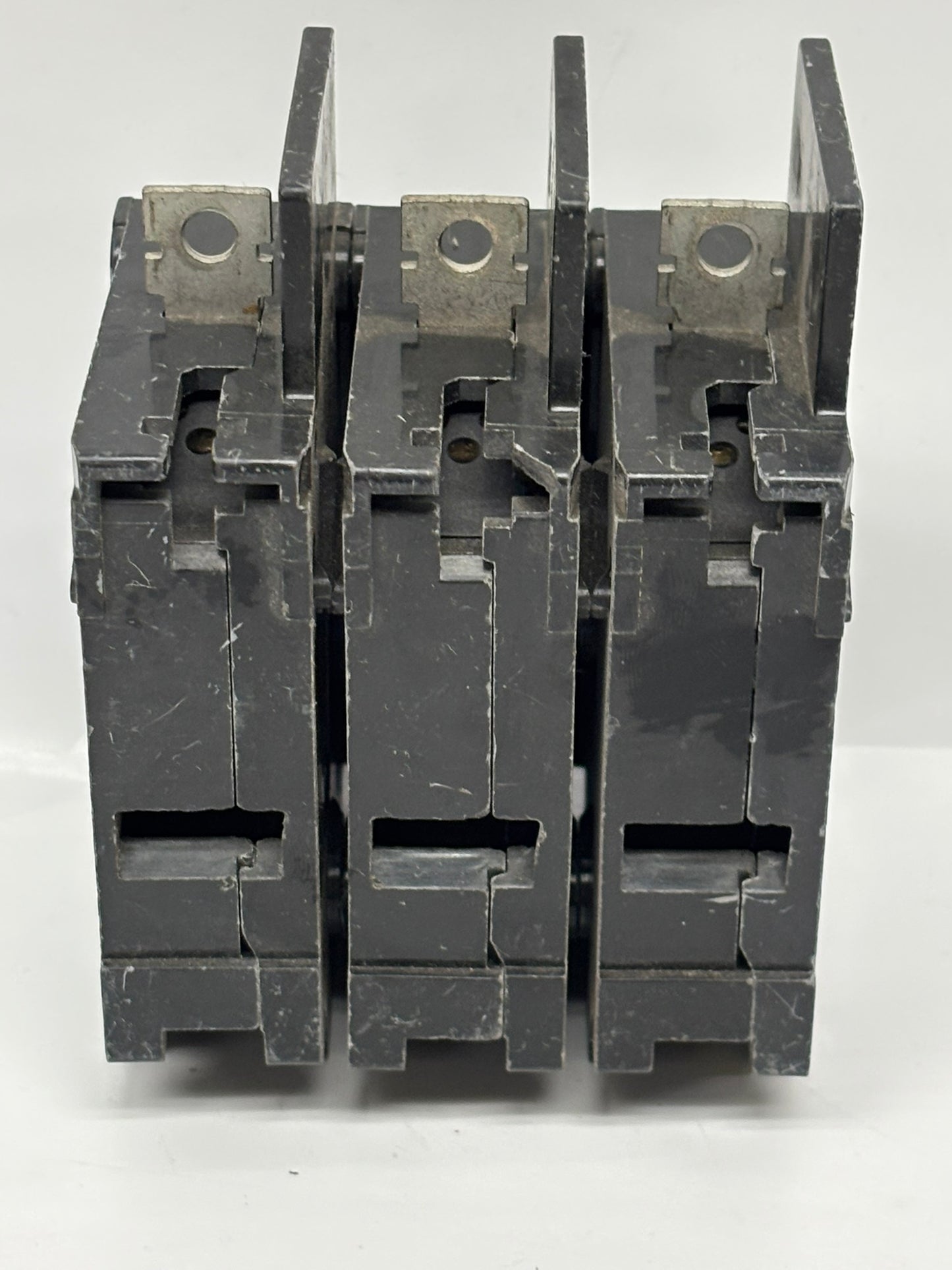 BQ3B015H Siemens Bolt-on 240VACV 15A 3 pole circuit breaker 22kA@240V
