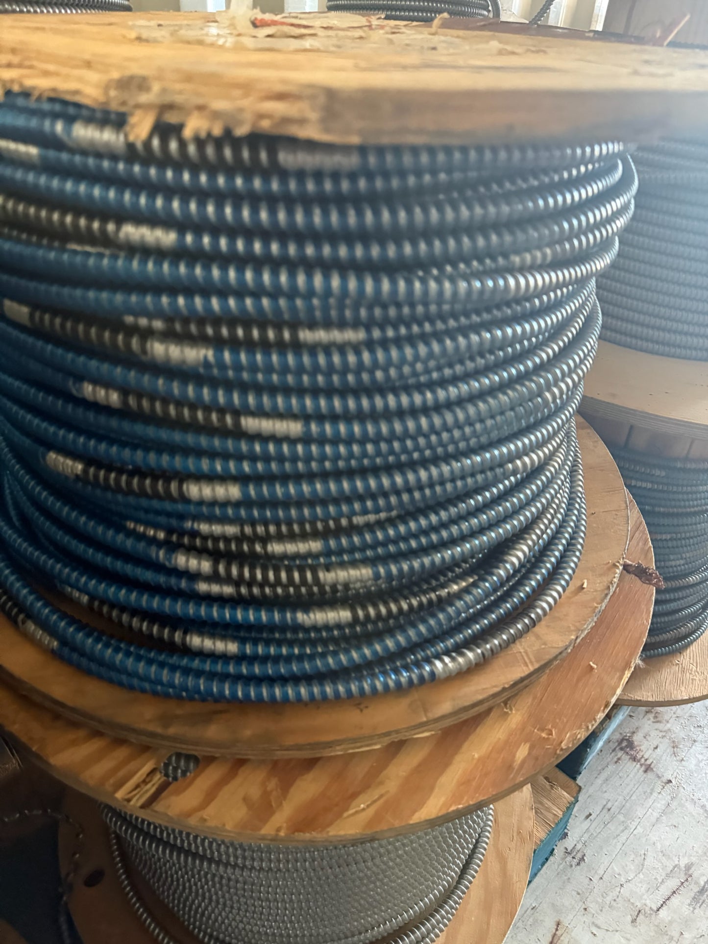 1000' ft AFC 10/2 MC TUFF STRD Blue Armored Steel Cable-BL,W Conductors (1000')