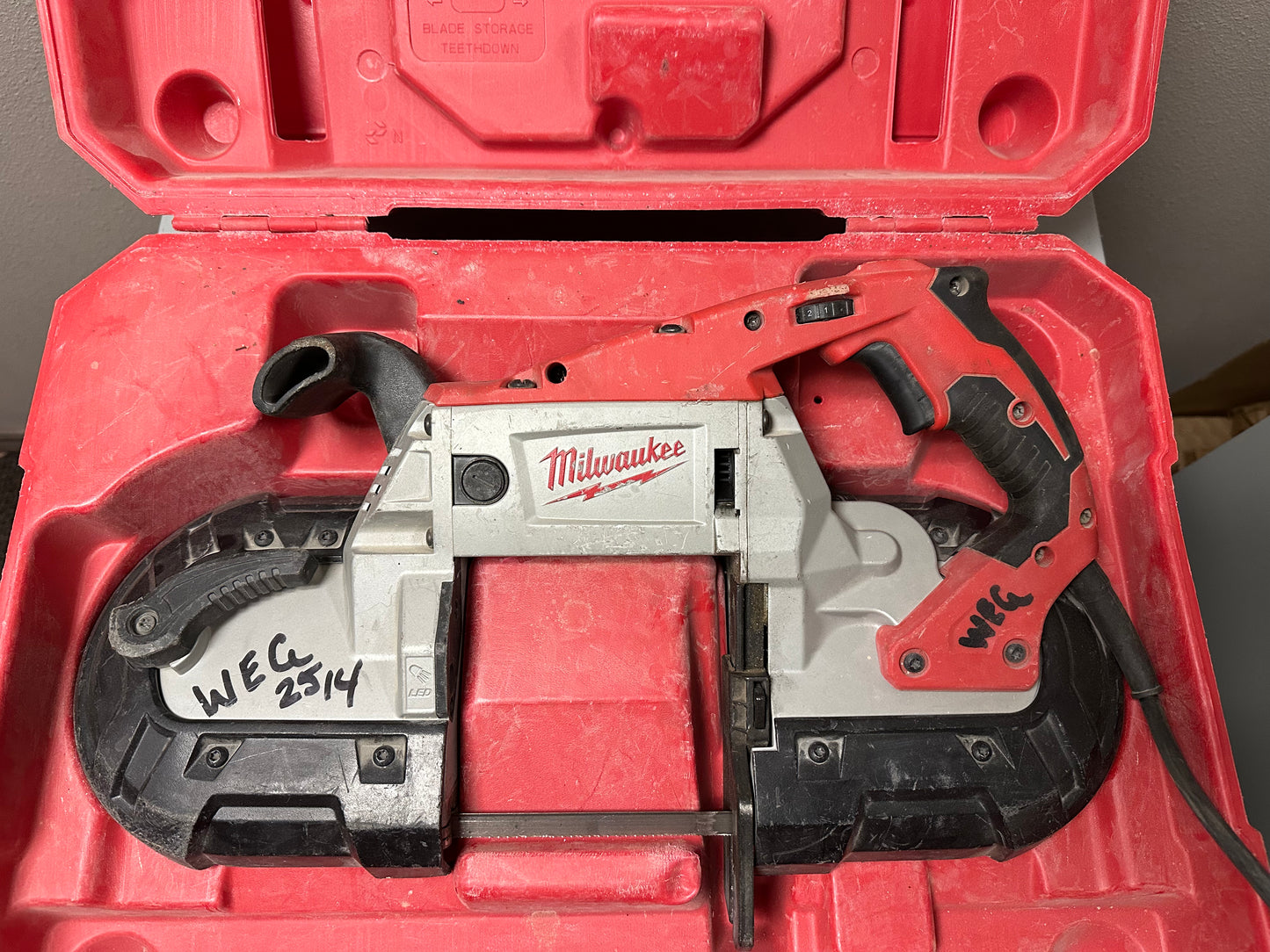Milwaukee 6232-20 Deep Cut Variable Speed Band Saw