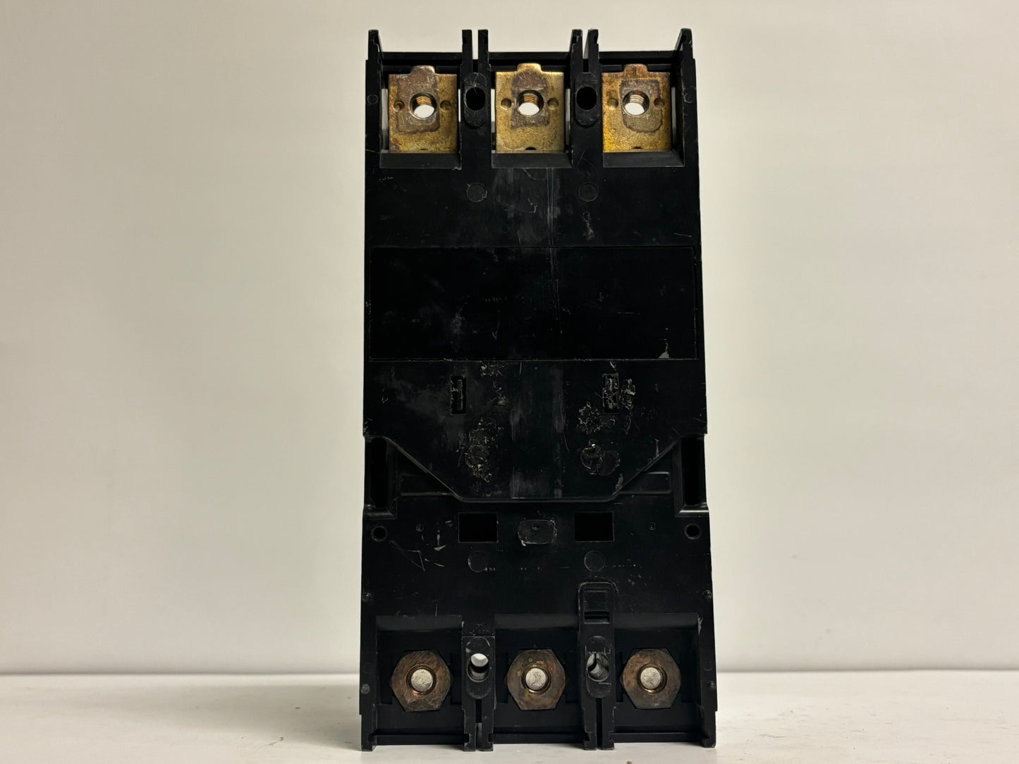 Siemens FXD63B200 200A 3-Pole 600V AC Thermal-Magnetic Circuit Breaker (Used)