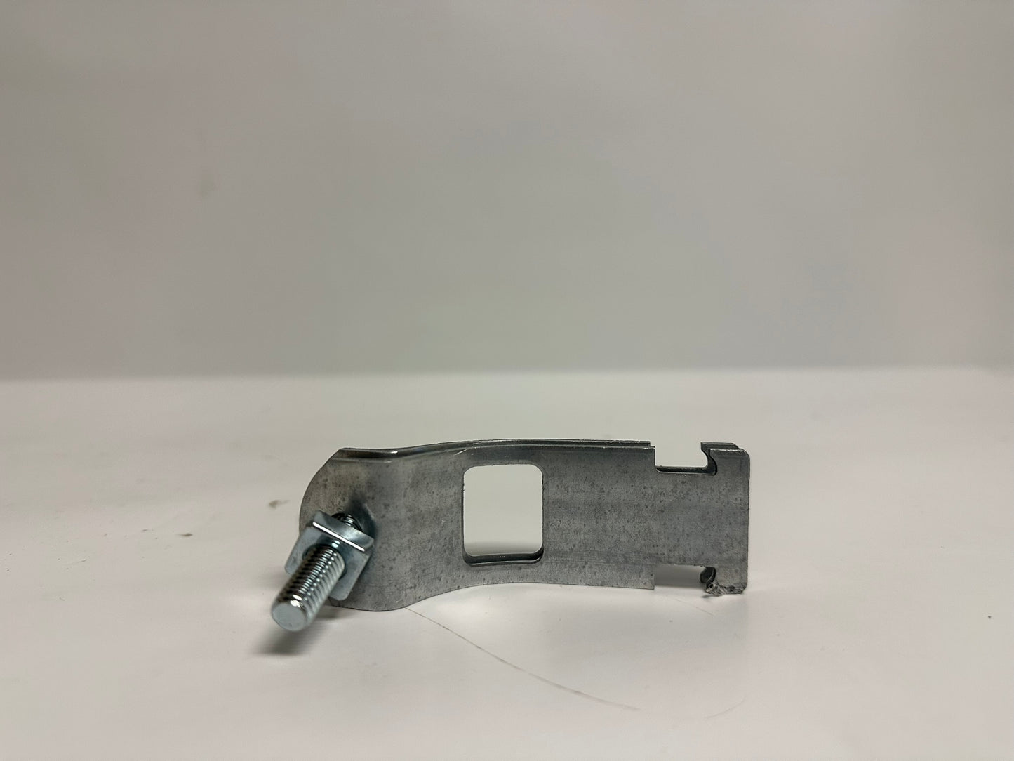 94 PK Eaton B2213PAZN 2" Zinc Pipe Clamp for EMT/Rigid Conduit Strut Systems