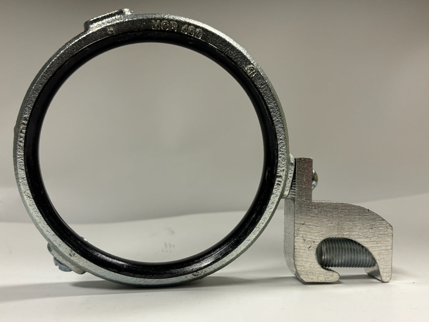 5 Pack (No Box) Hubbel Raco (1296) 4" Malleable Insulated Ground Bushing