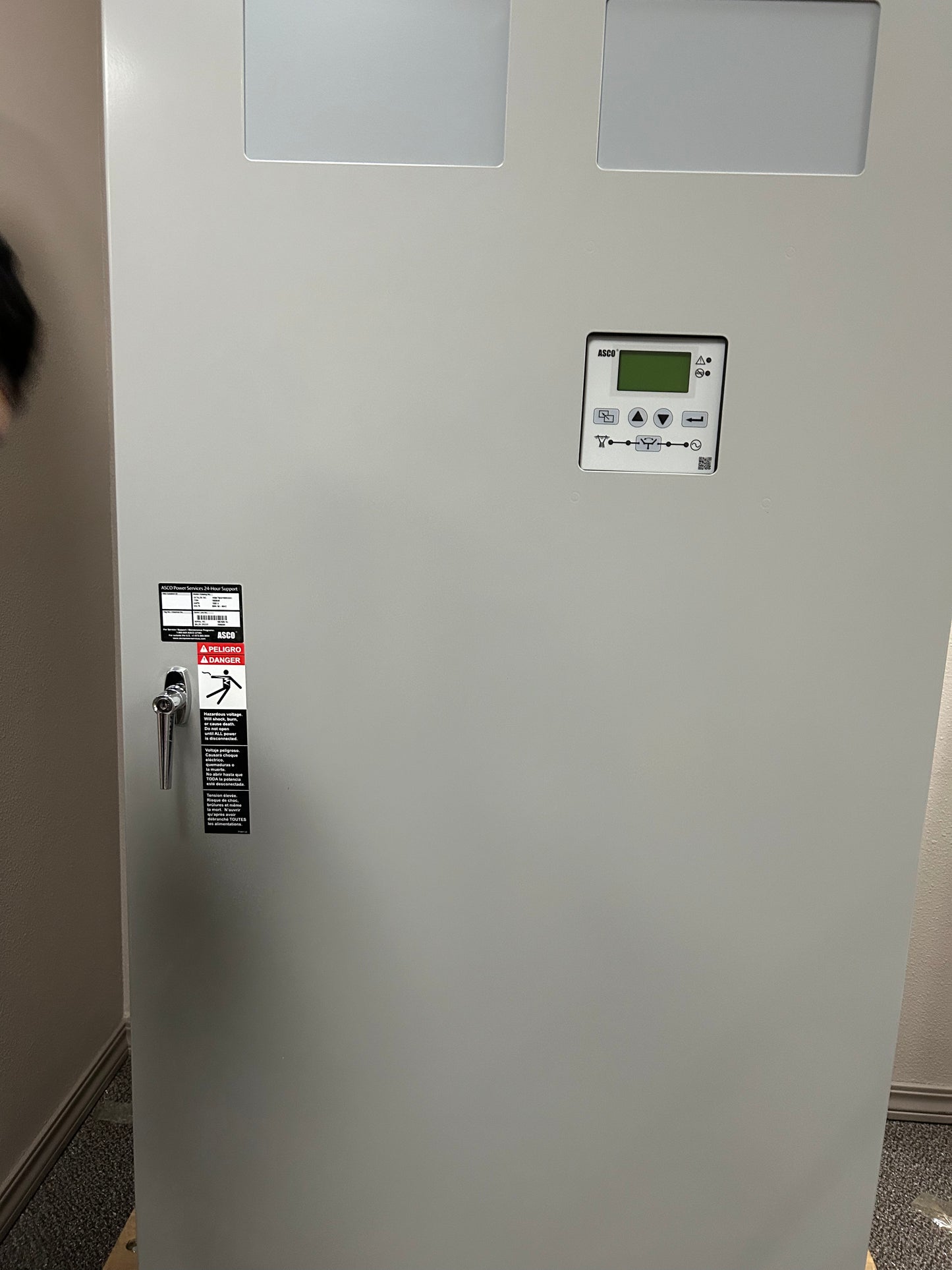 ASCO Automatic Transfer Switch Volts 208V 50-60HZ (1000 AMP ) 3 Phases