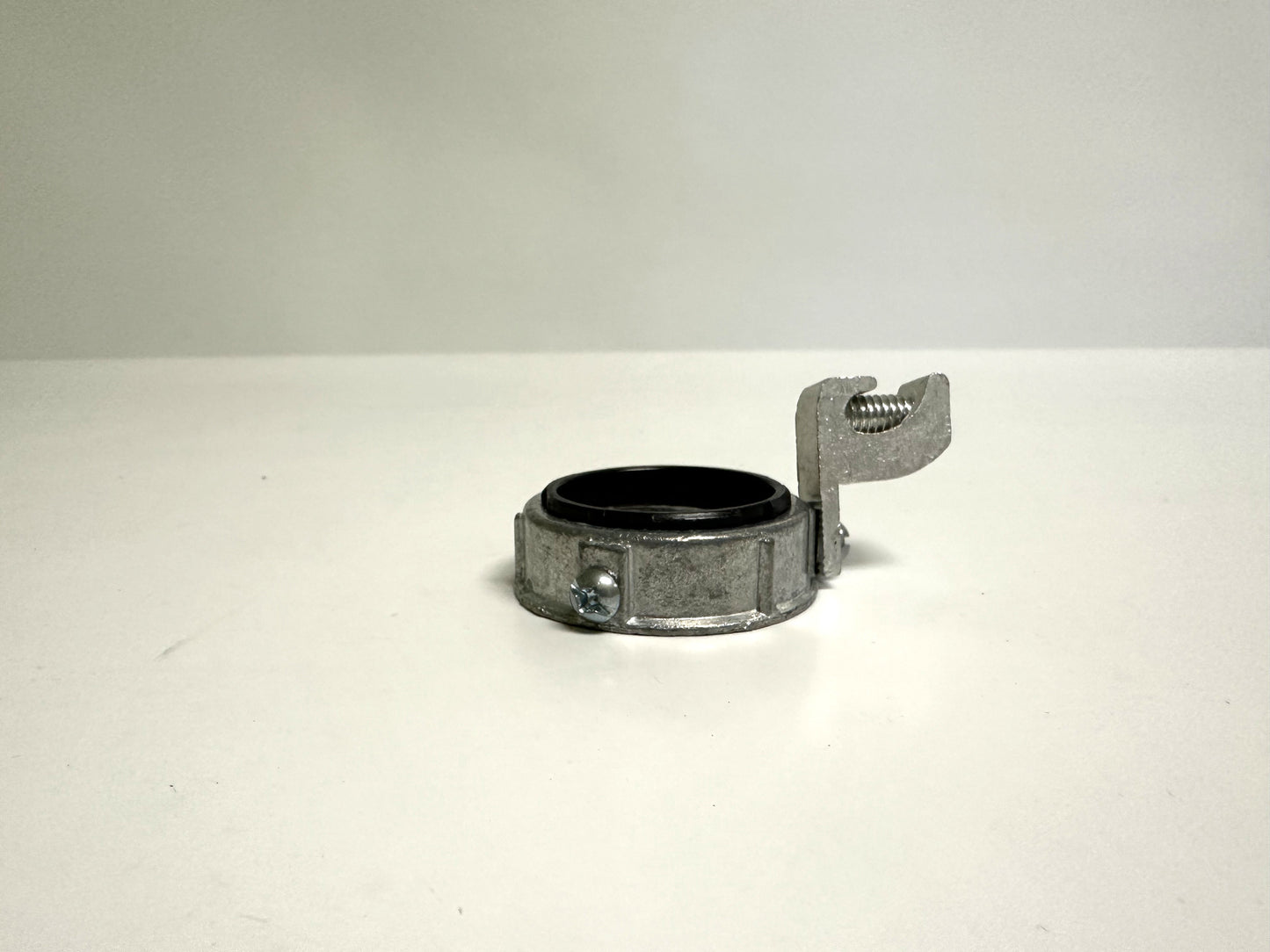 20 PK Arlington (454) 1 1/2" Insulated Metal Grounding Bushings, Aluminum CC-AL