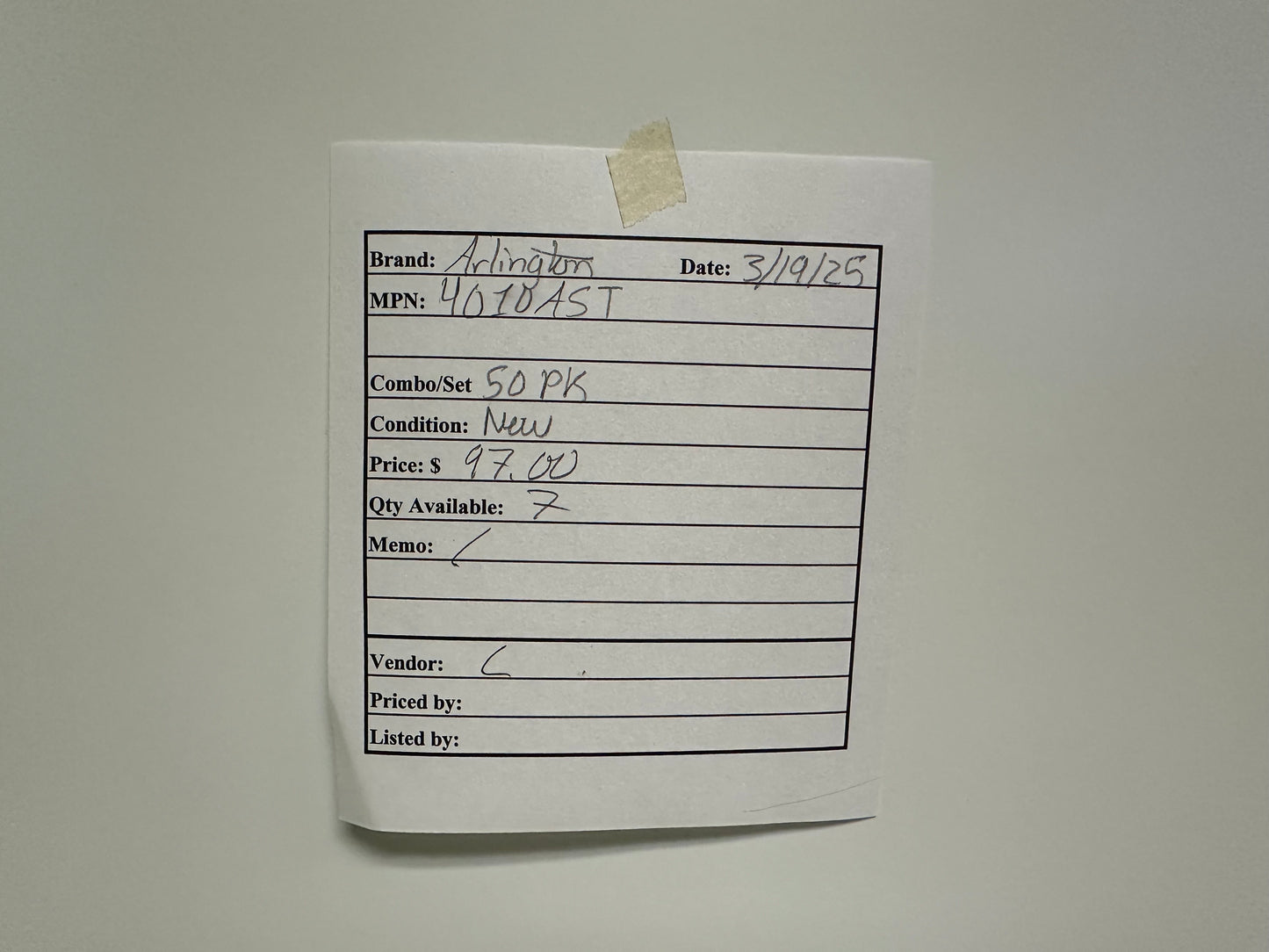 50 PK Arlington (4010AST) 1/2" Snap-2-It Connector, Insulated Throat, Zinc