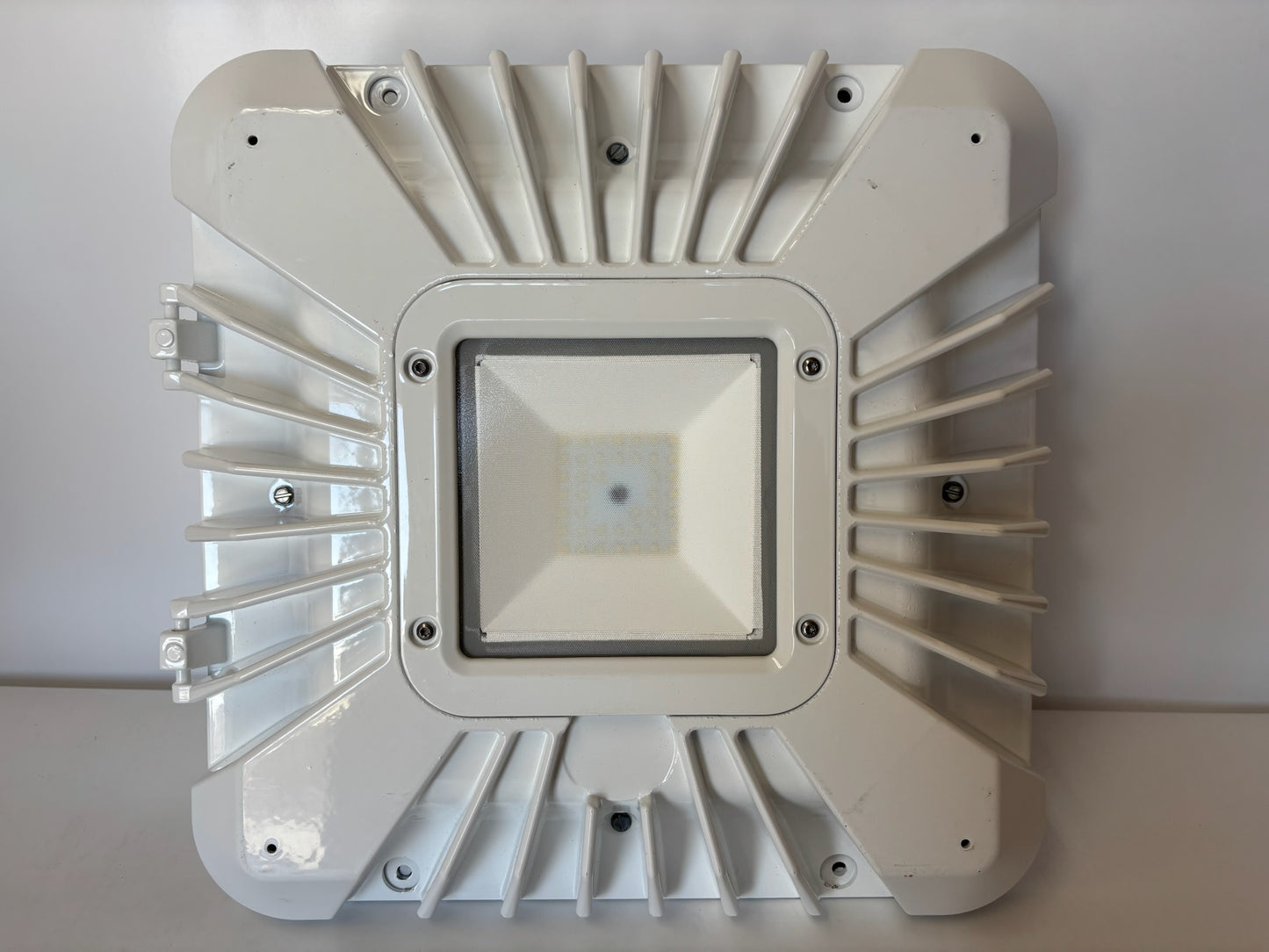 New GE Lighting ECBA0B5F5401AWHTE Evolve LED Canopy Light 74W 120-277V