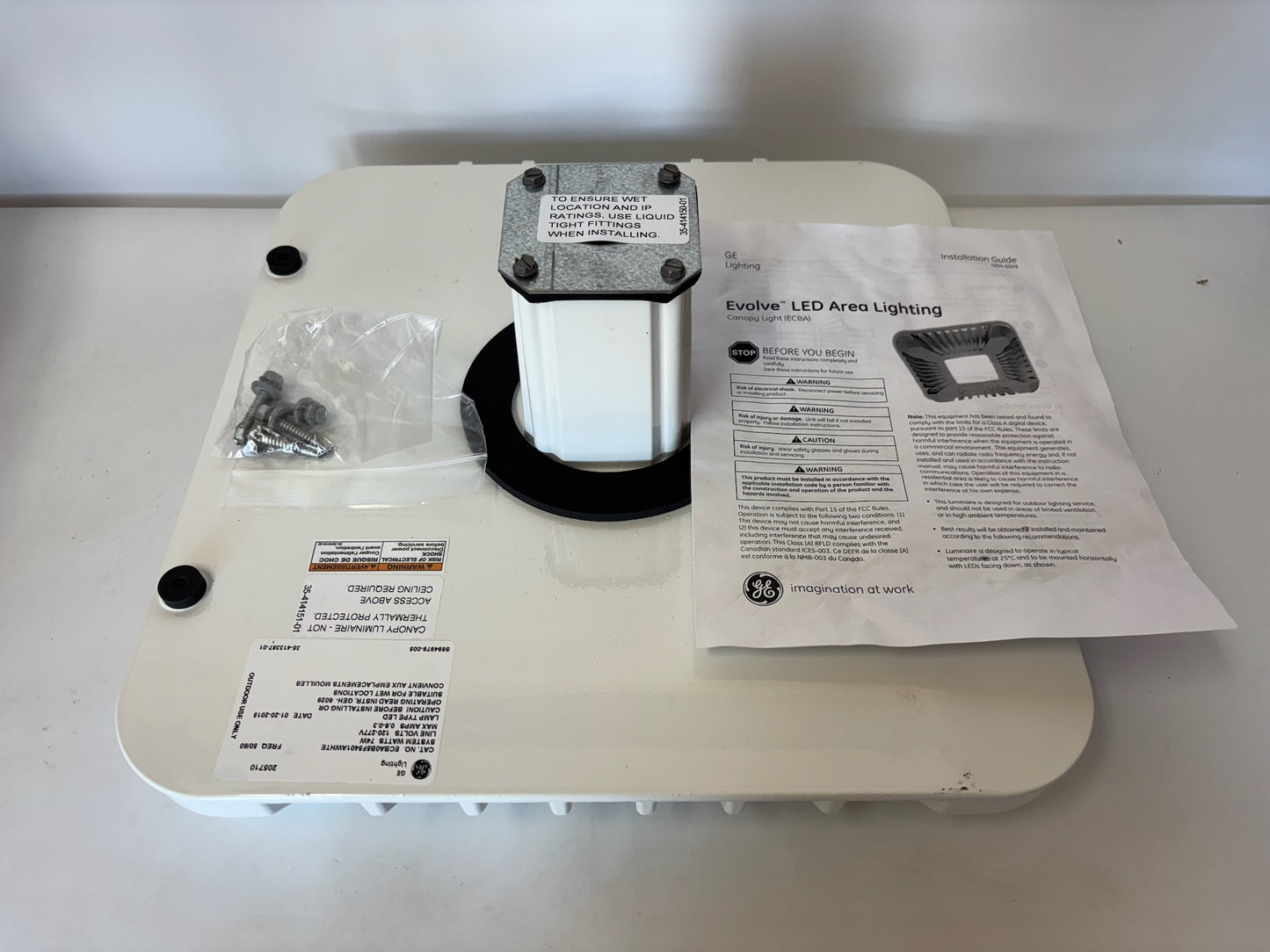New GE Lighting ECBA0B5F5401AWHTE Evolve LED Canopy Light 74W 120-277V