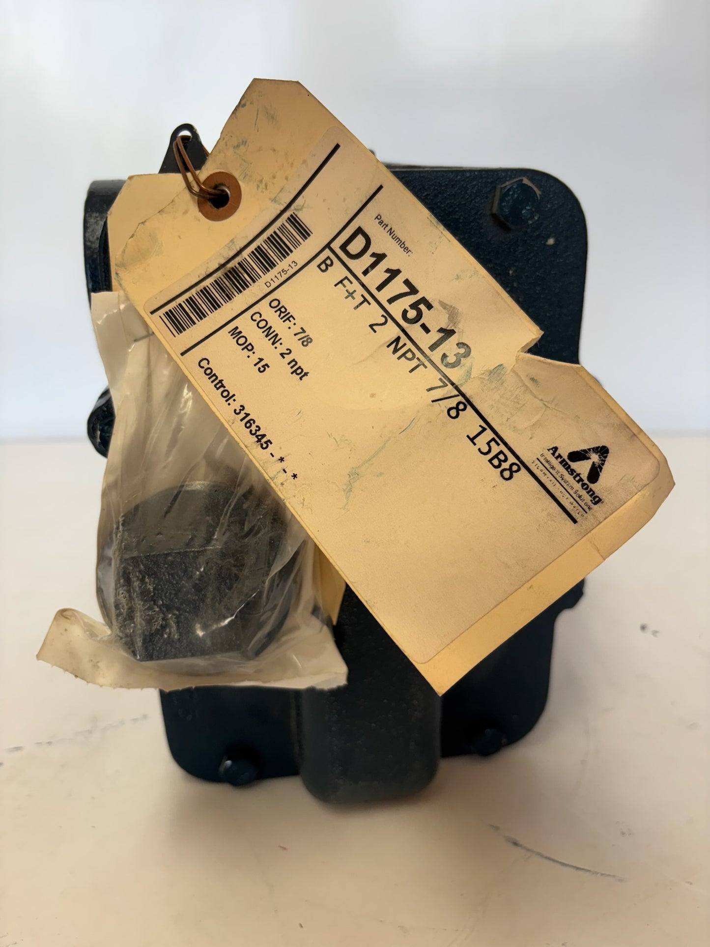 New Armstrong D1175-13 2" Float & Thermostatic Steam Trap 15 PSI