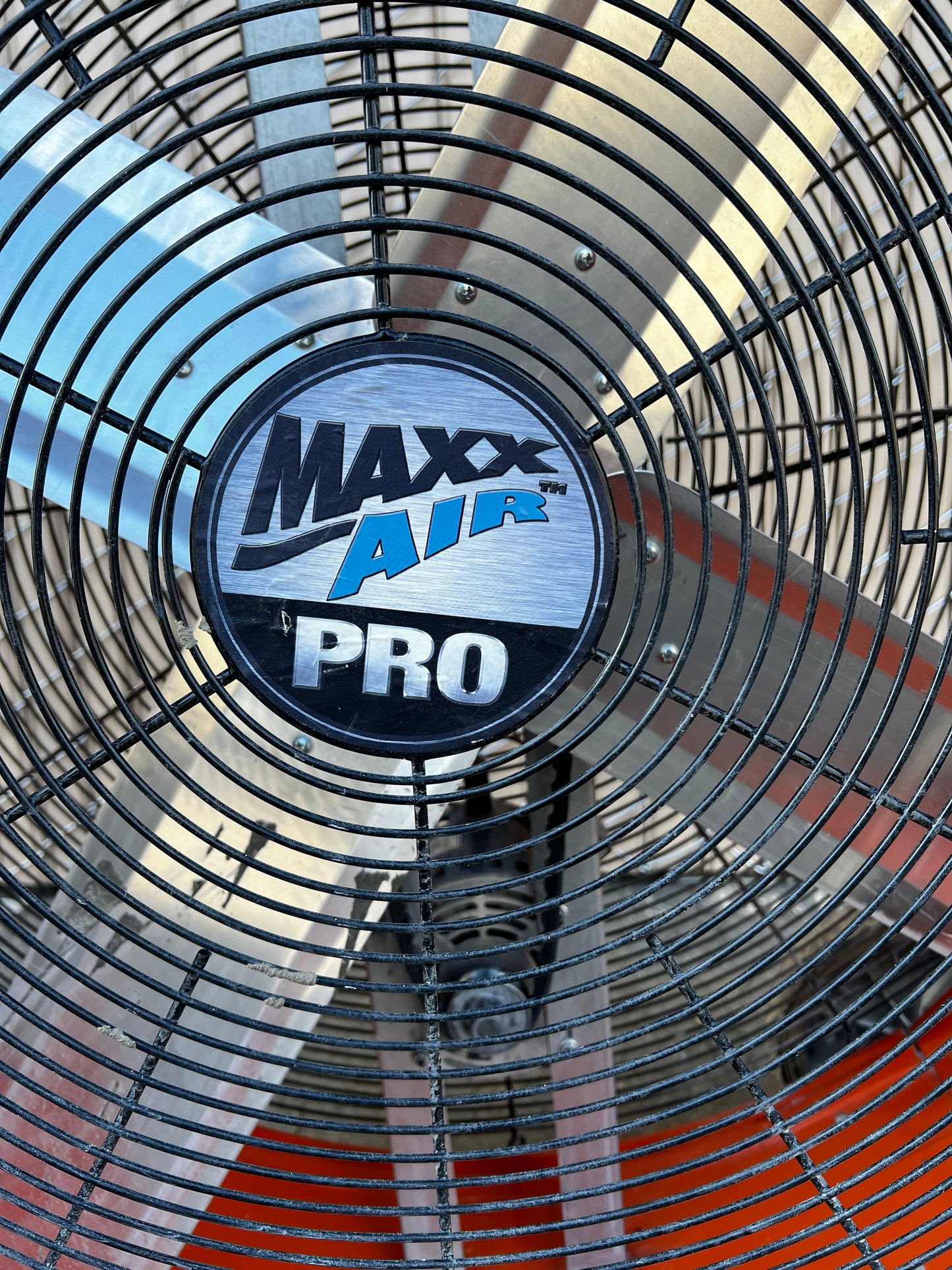 Max Air Pro Industrial Warehouse 42 In. 1-Speed Belt Drive Drum Fan - Used