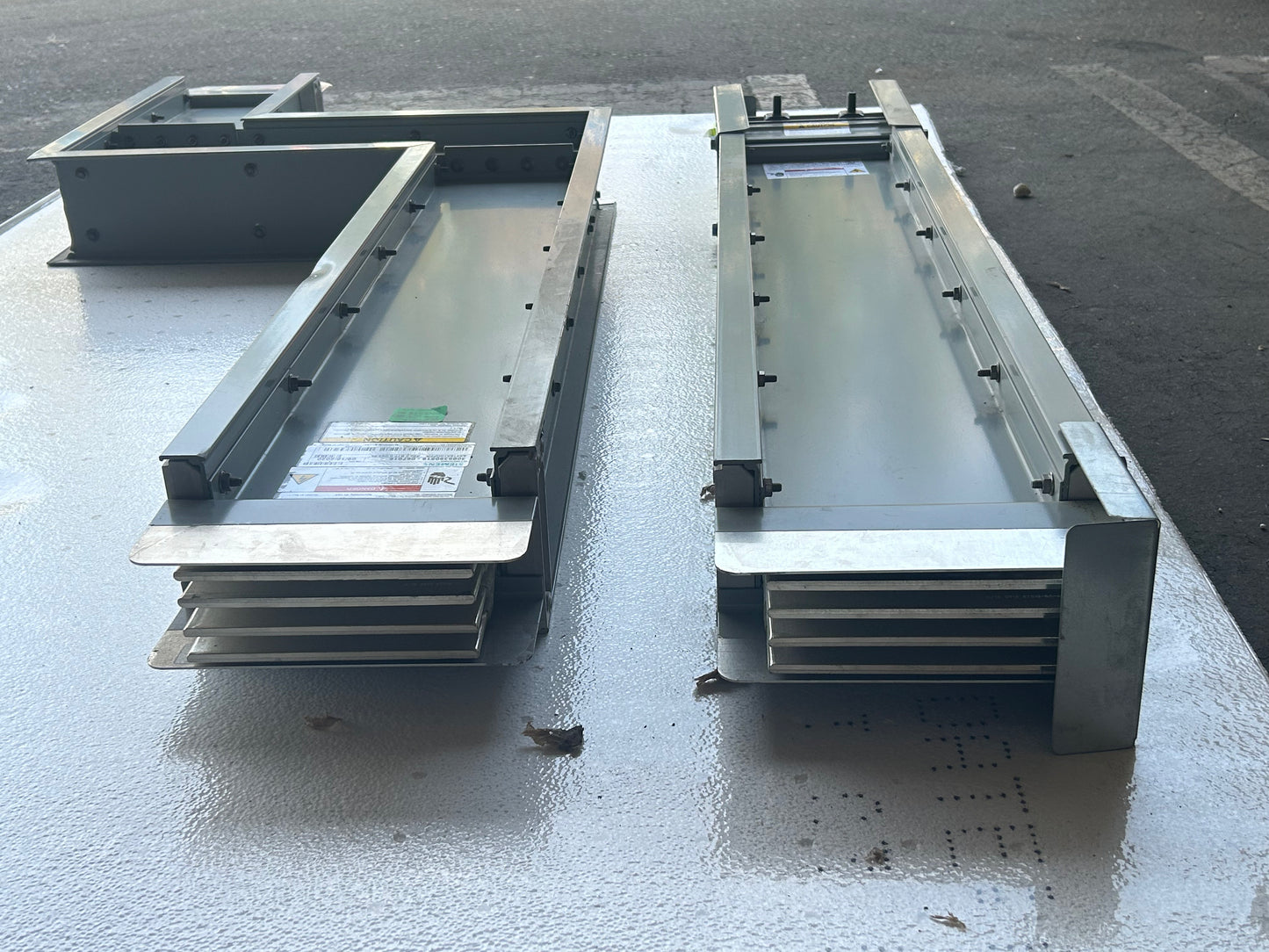 SIEMENS Sentron Busway 1600 AMP 600 UL Volts (MAX) Freq 50/60 System 3PH 4W
