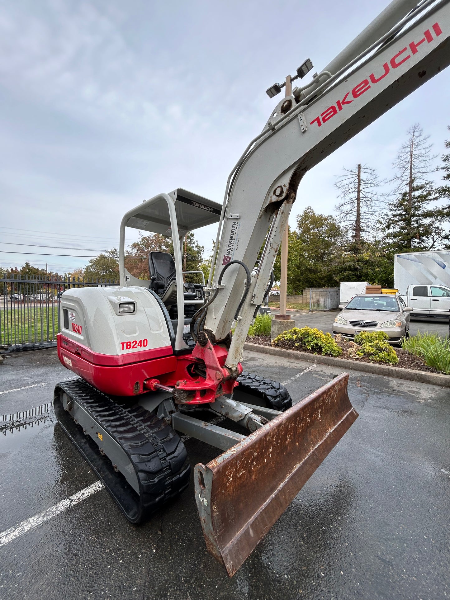 2019 TAKEUCHI TB240 Compact Hydraulic Excavator Includes 5 attachments