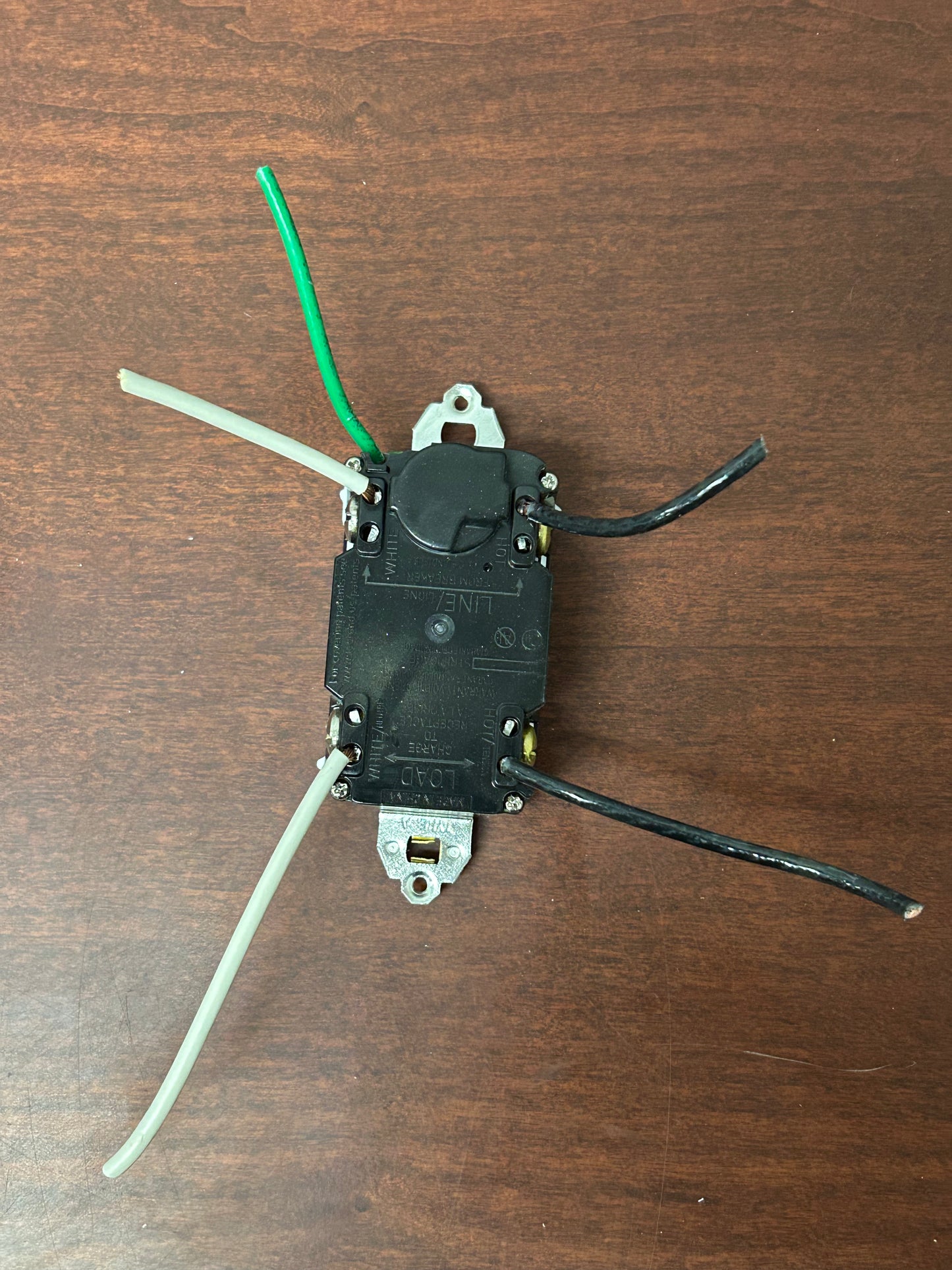 LOT OF (4) PREFABRICATED Legrand Radiant 1597TRW GFCI Duplex Self-Test Receptacle 15A 125VAC 60Hz