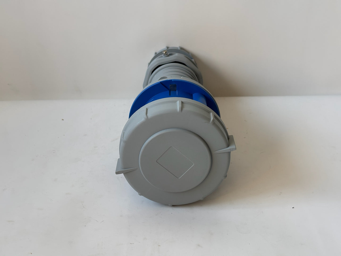 Arrowhart AH460C9W IEC 309 Pin & Sleeve Watertight Connector