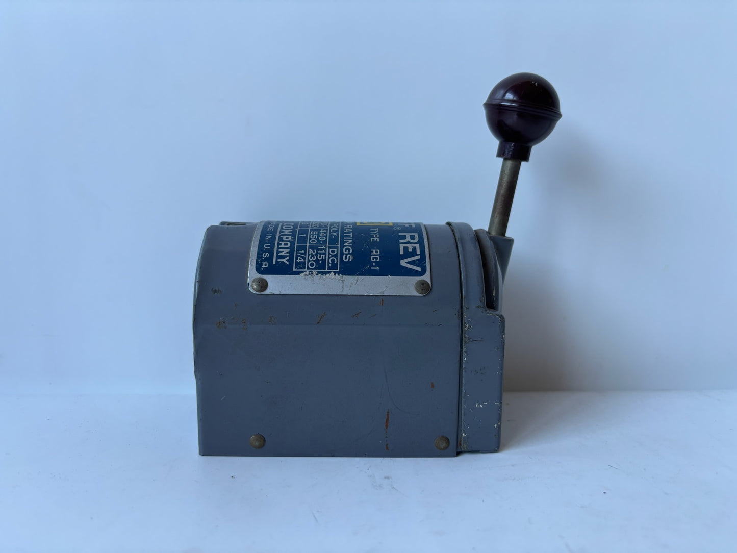 Square D CLASS-2601 Type AG-1 For Off Rev Maximum H.P. Ratings