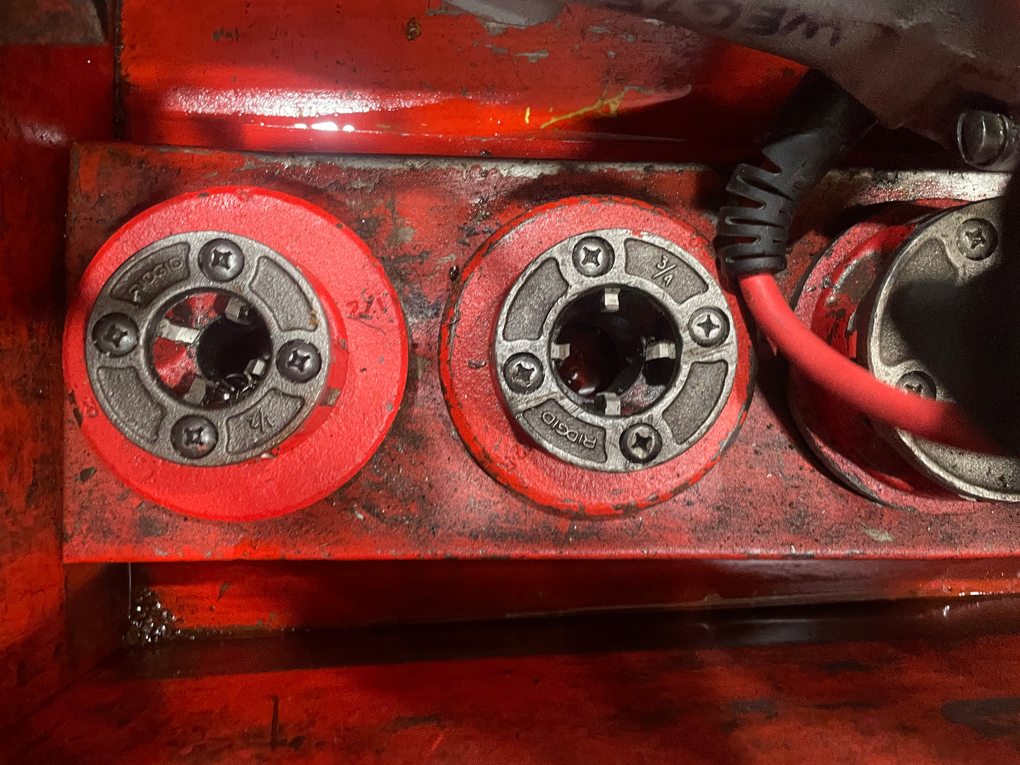 Ridgid 700, Power Drive Pipe Threader w/ 1/2" to 2" NPT Die Heads