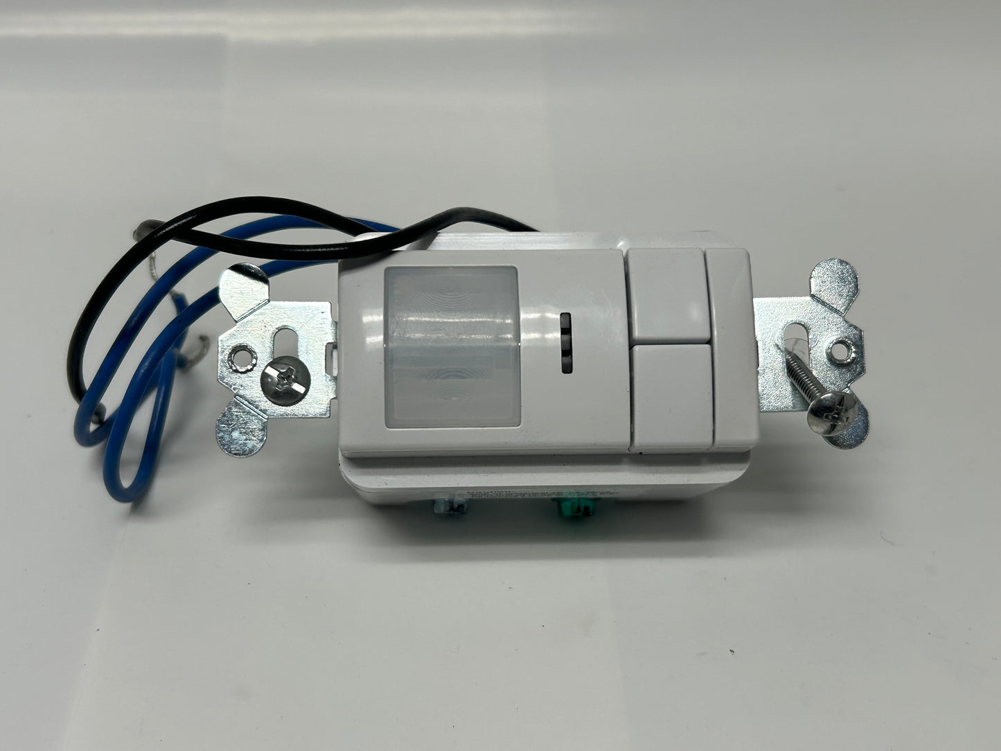 ACUITY Controls WSX PDT 2P WH Occupancy Sensor, PIR/Micro, 2000 sq ft, *216RF0