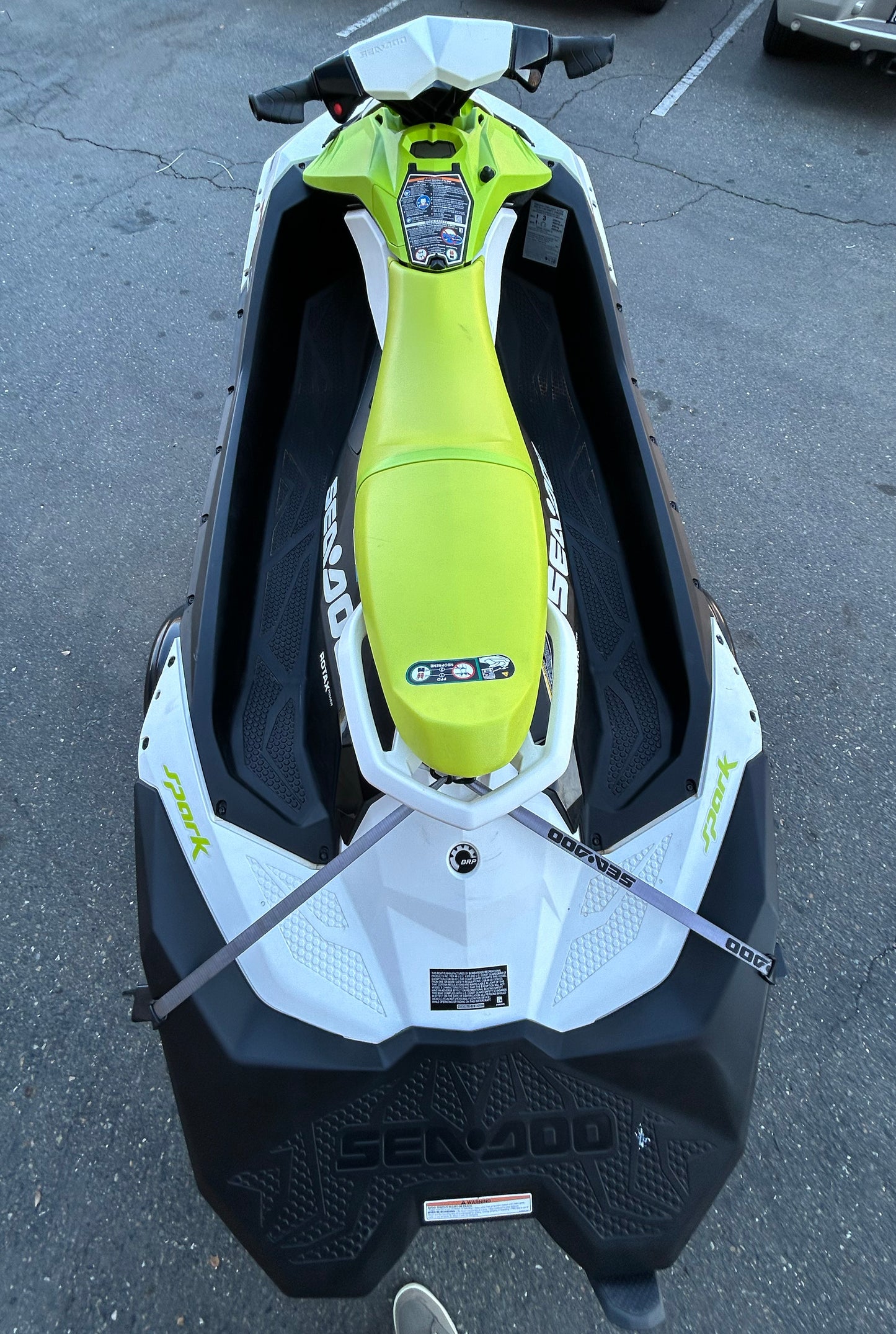 2023 Sea-Doo Spark 3-up 90HP Jetski 27HRS of use with MOVE 1250 Trailer and more