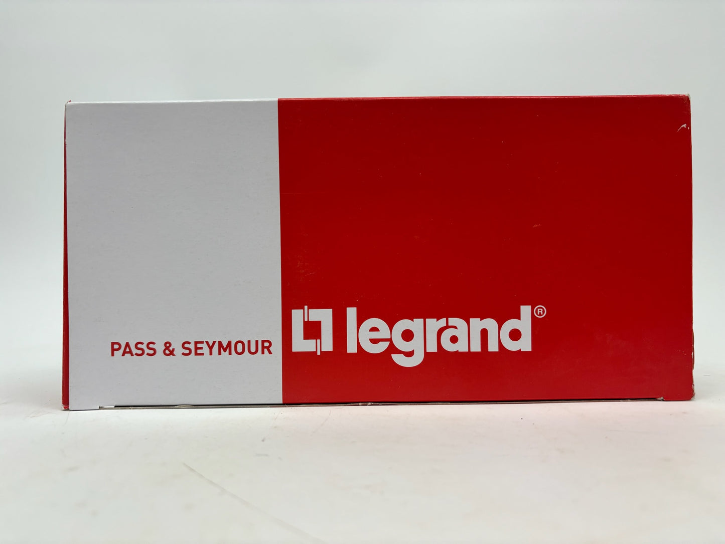 New 10 PK Legrand TR26262CDW Tamper-Resistant Duplex Receptacle, 15A, 125V, White