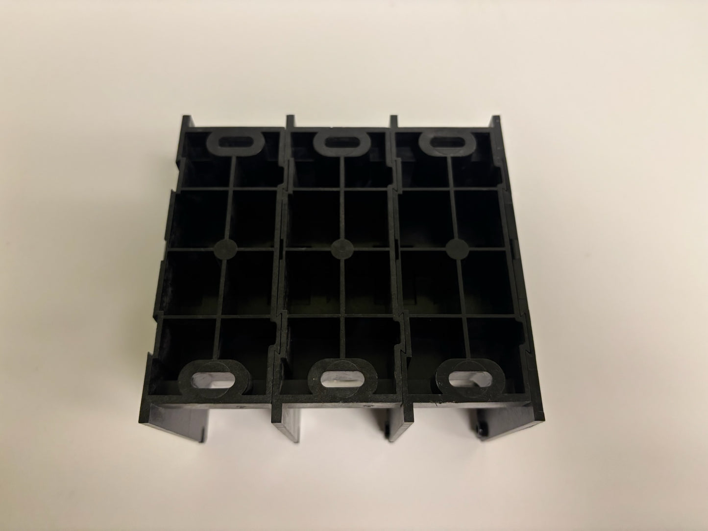 New No box Merson MPDB67403 Power Distribution Block, 3-Pole, 600V, 760A, Aluminum