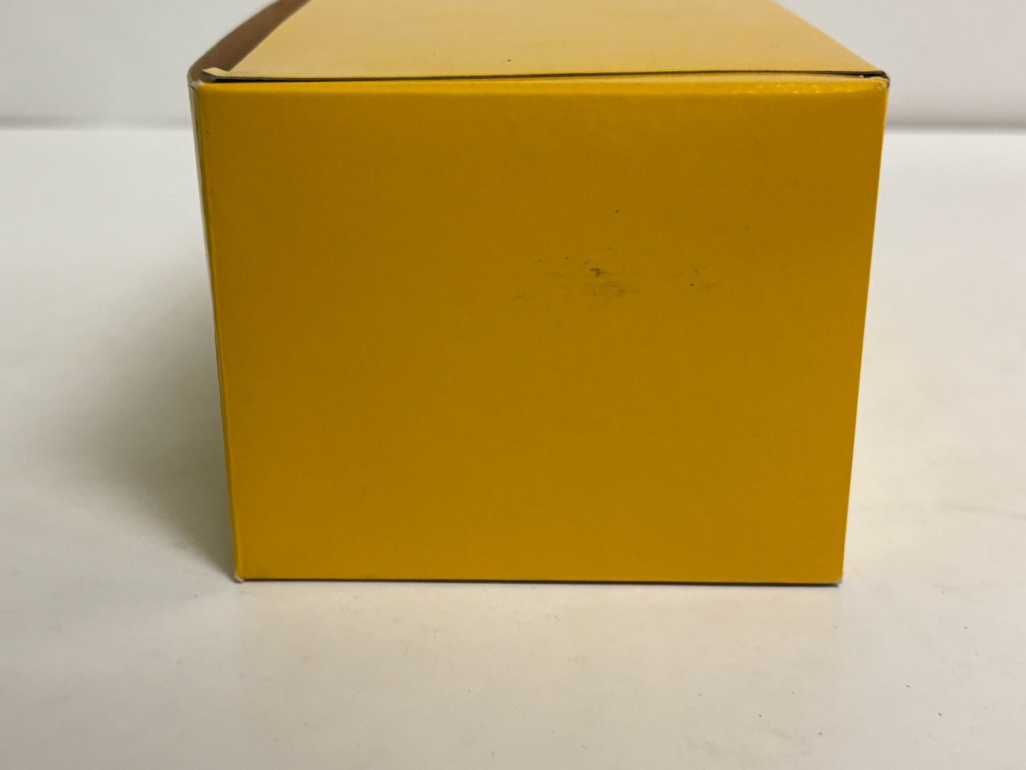 New 40 PK Hubbell SNAP1RNA 20A 125V - Right Angle Connector 2-Pole 3-Wire Grounding