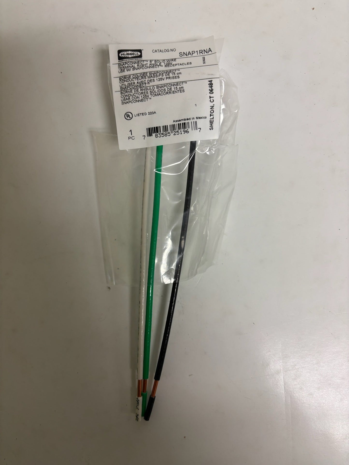 New 40 PK Hubbell SNAP1RNA 20A 125V - Right Angle Connector 2-Pole 3-Wire Grounding