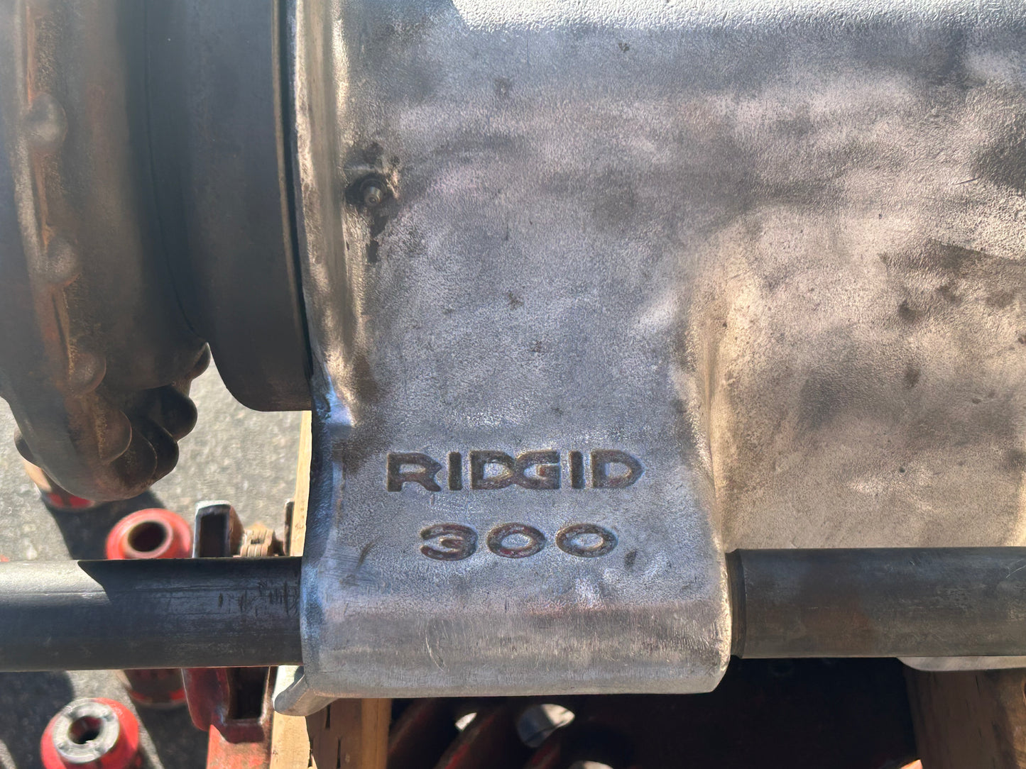 Ridgid 300 1/8 to 2 Pipe 1/4 to 2 Bold Pipe Threading Machine