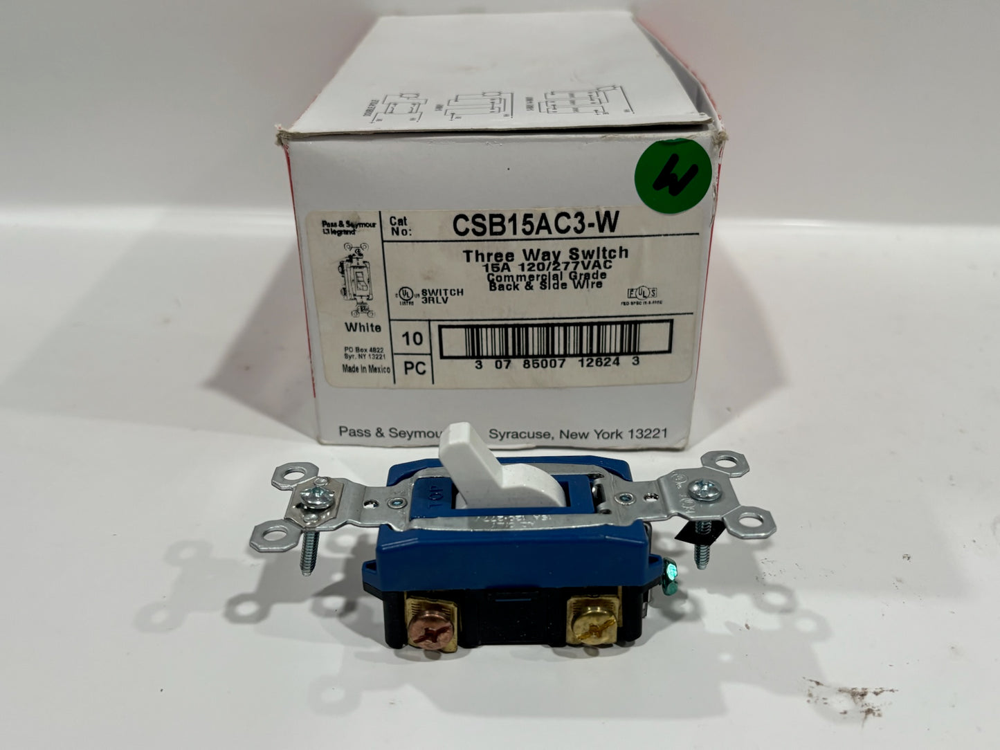 New 10 PC Legrand CSB15AC3-W Specification Grade Switch Hard Use, White