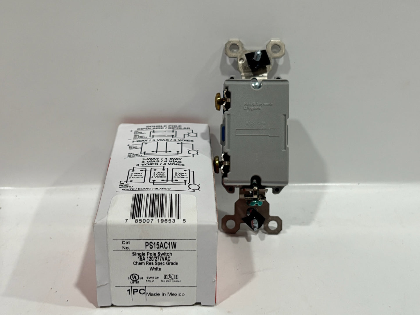 New 7 PC Legrand PS15AC1W Industrial Specification Grade Switch, White