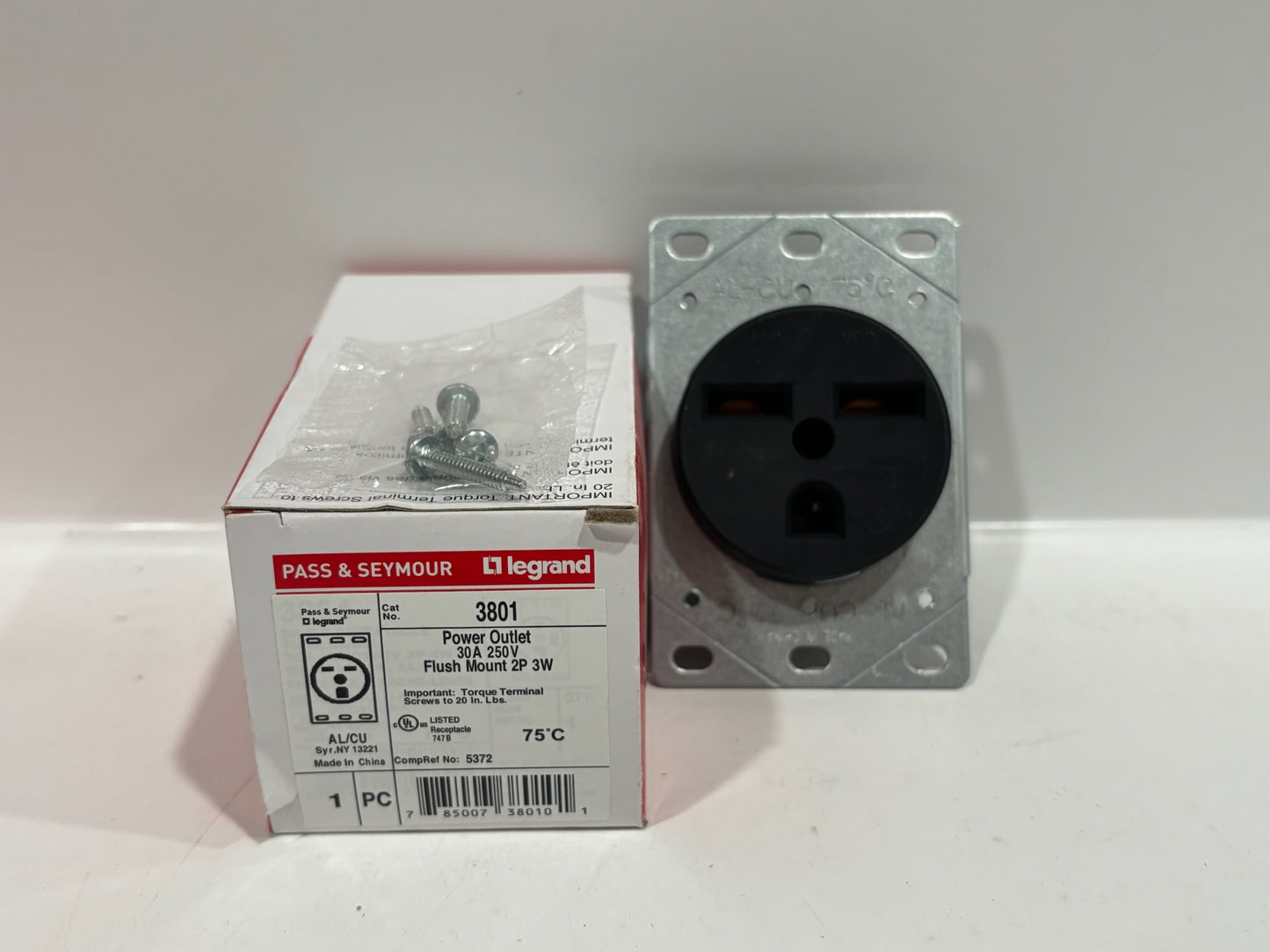 New 6PC Legrand 3801 30A 250V 6-30R Flush Receptacle 2P 3W Straight Blade