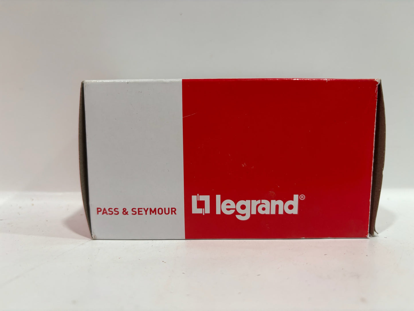 New 6PC Legrand 3801 30A 250V 6-30R Flush Receptacle 2P 3W Straight Blade