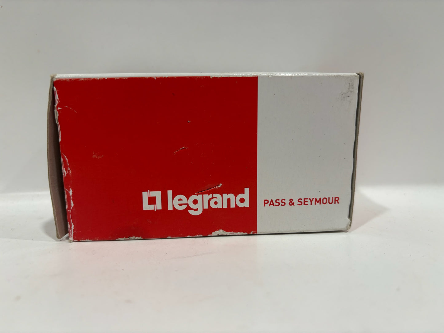 New 15PK Legrand 2621-W 20A Single-Pole Decorator Paddle Switch