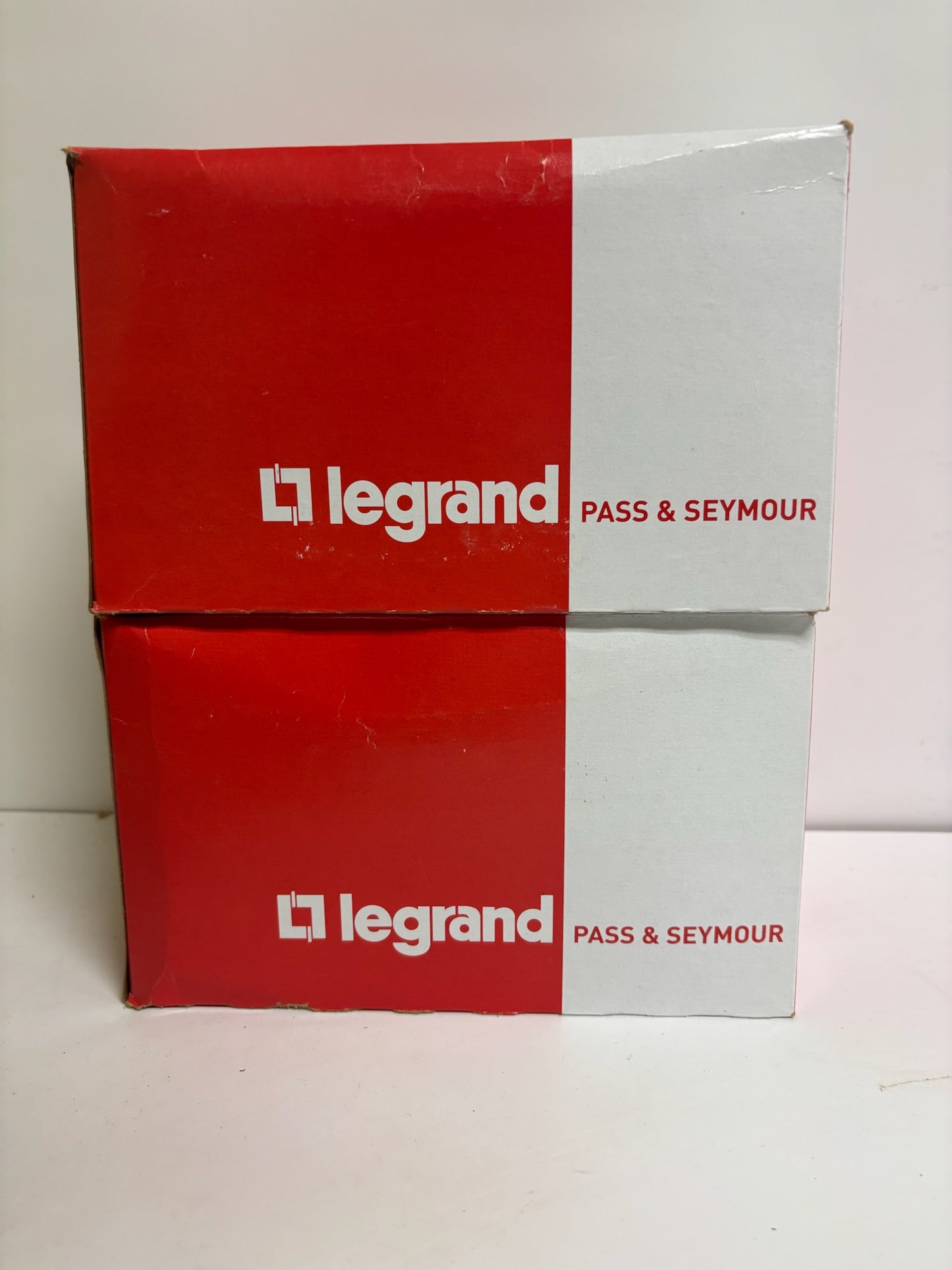 New Legrand TP262-W 2-Gang Wall Plate, White Nylon, 2 Decorator, 40 PK
