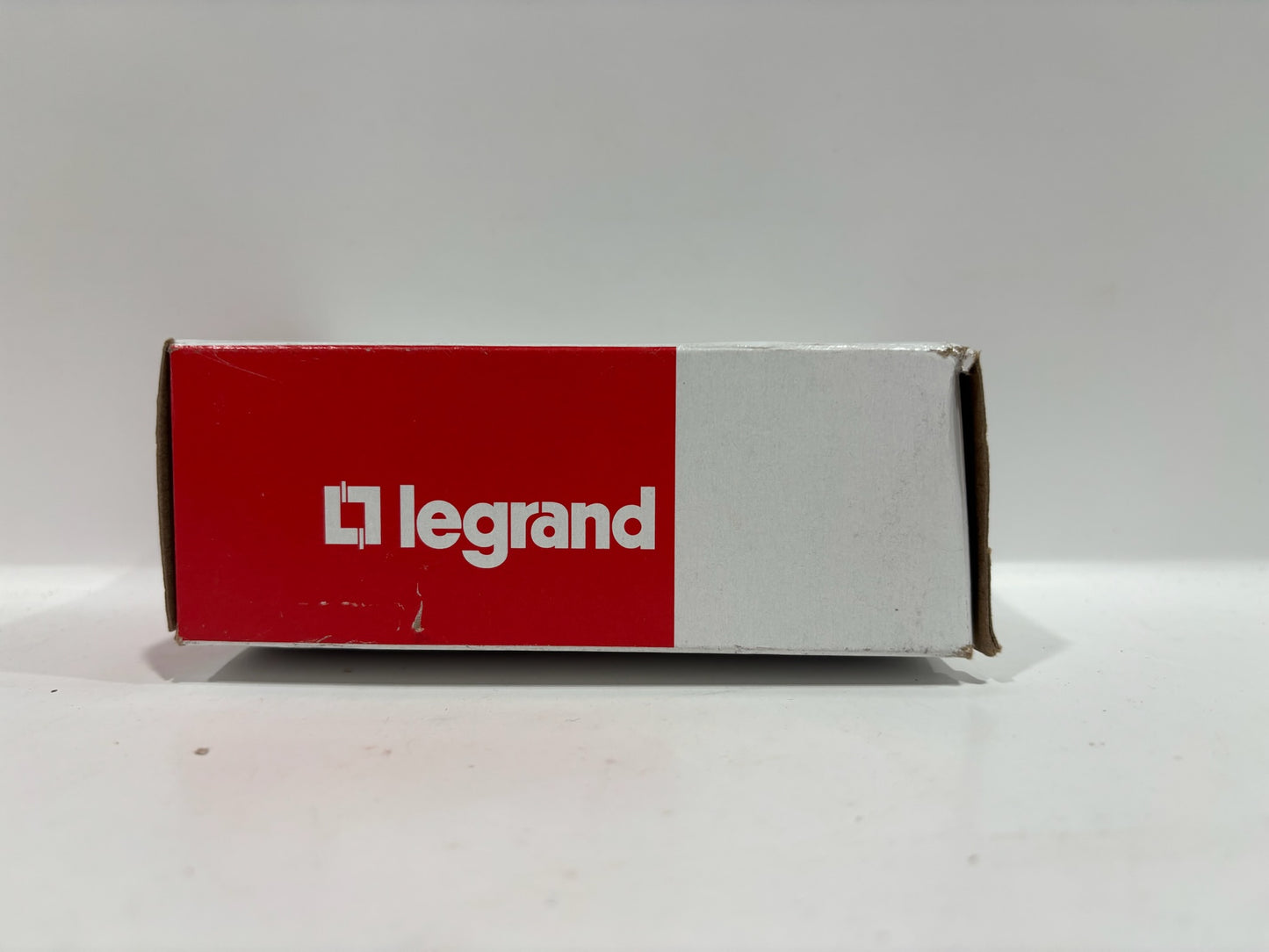 New 12PC Legrand/Eaton AFGF203TRW TR Dual Function GFCI Receptacle - White