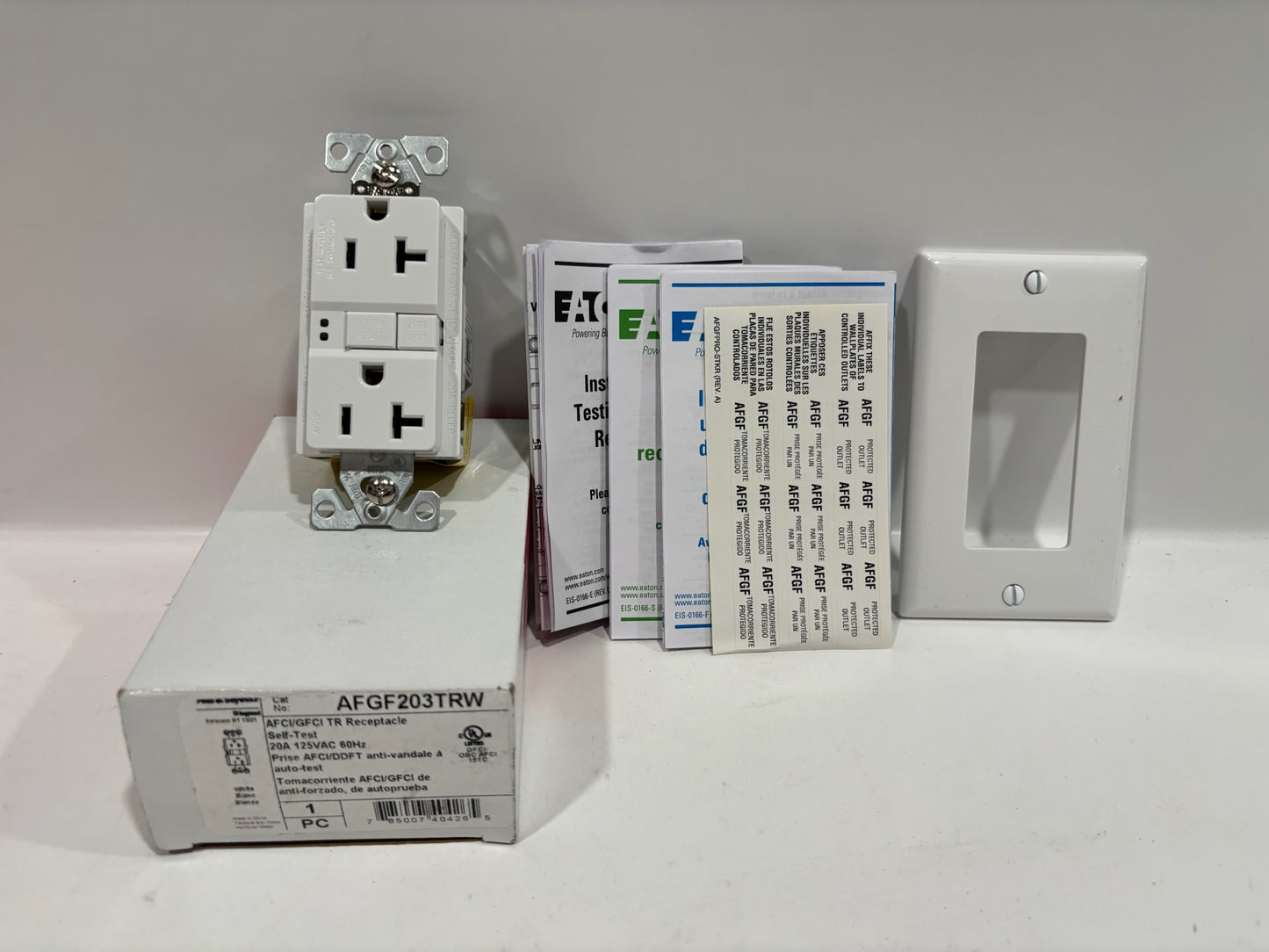 New 12PC Legrand/Eaton AFGF203TRW TR Dual Function GFCI Receptacle - White